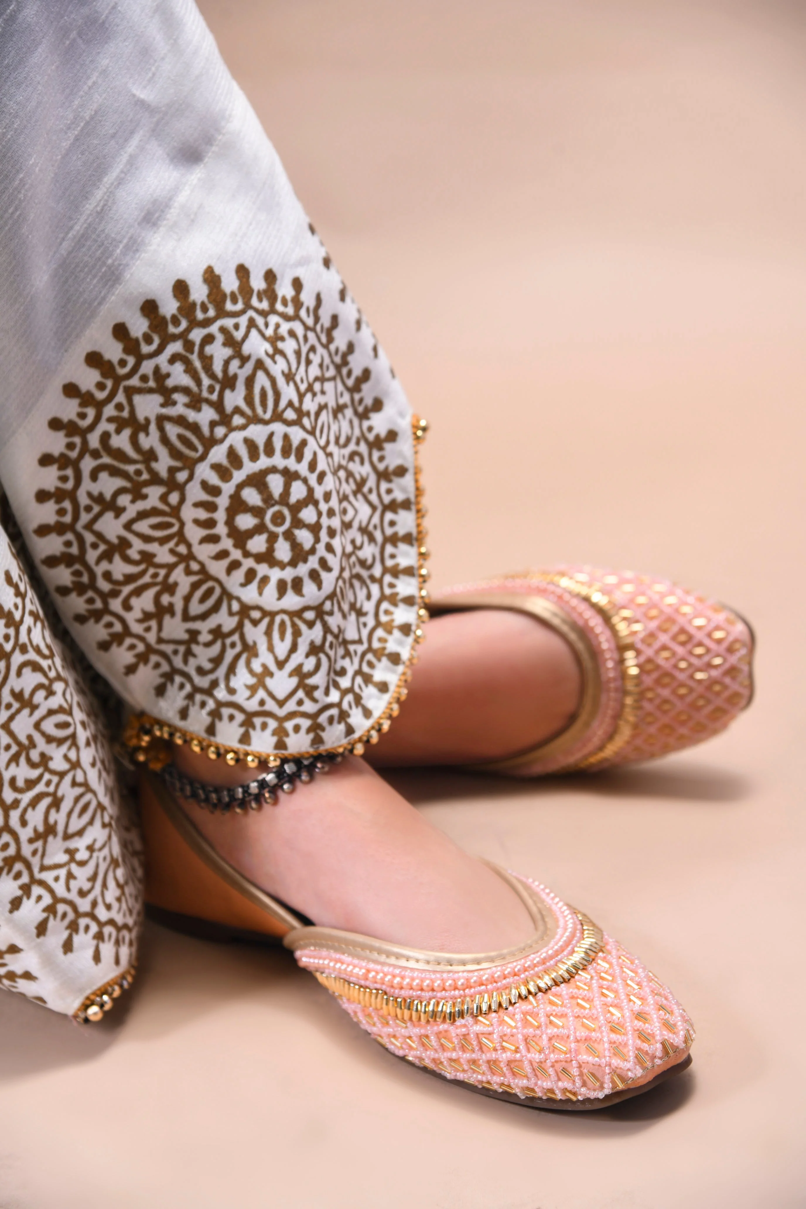 JM Looks Beaded Geometric Design Jutti - Image 9
