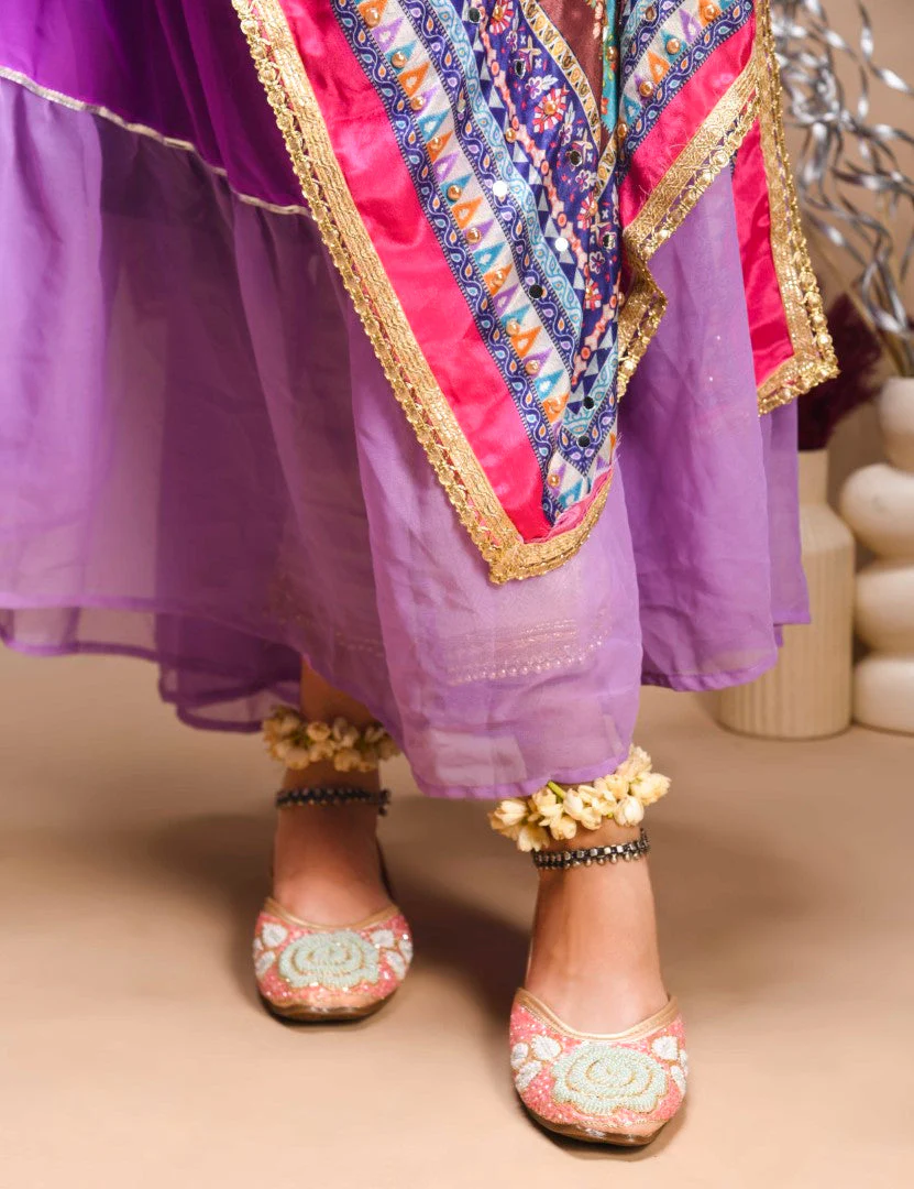 Jm Looks Floral Beaded Juttis for Women - Image 4