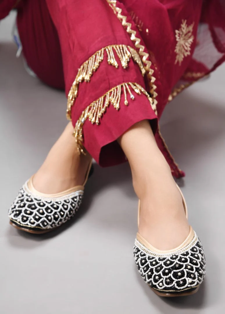 Jm Looks Embellished Petal Design Juttis - Image 11