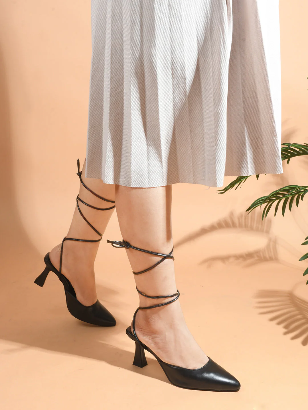 Lace up bellie Heels - Image 4