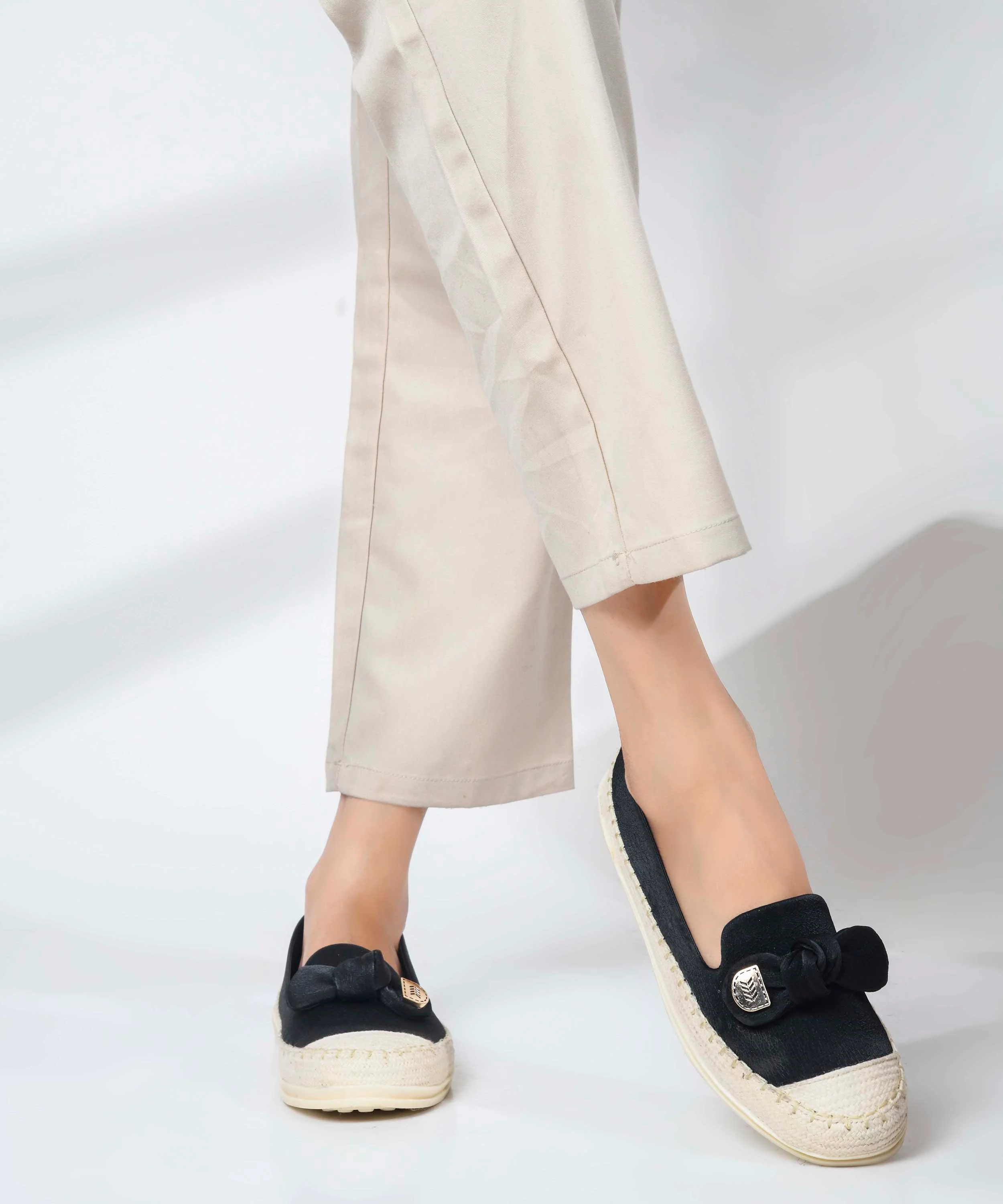Lavender Casual Loafers with Bow Detail - Image 3