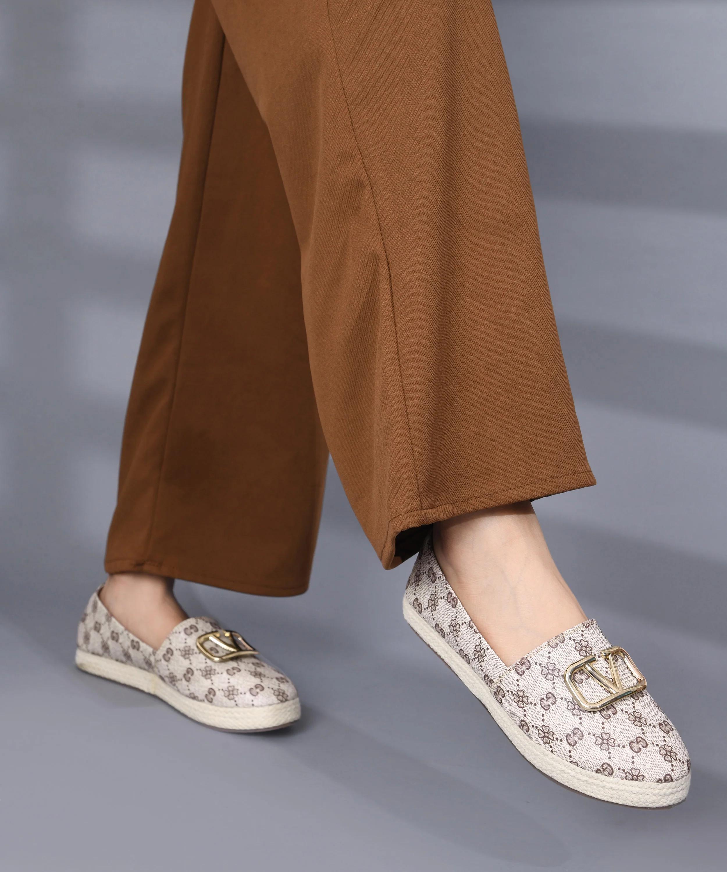 Lightweight Slip-On Shoes - Image 2