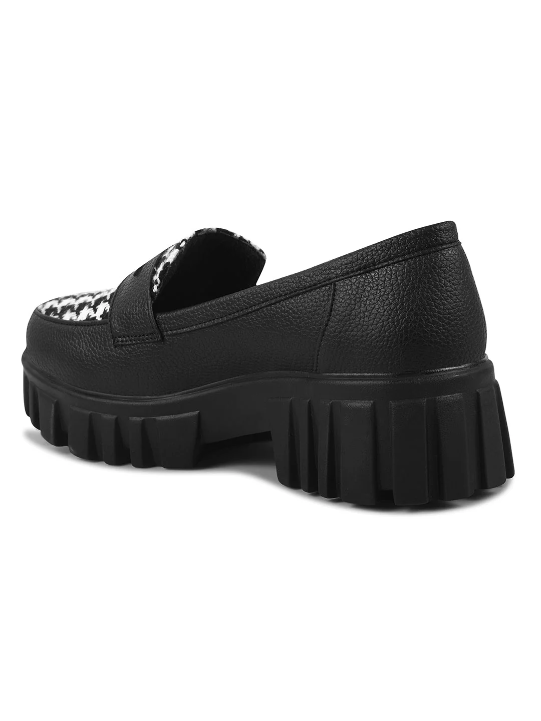 Textured Loafers With Woven Design - Image 11