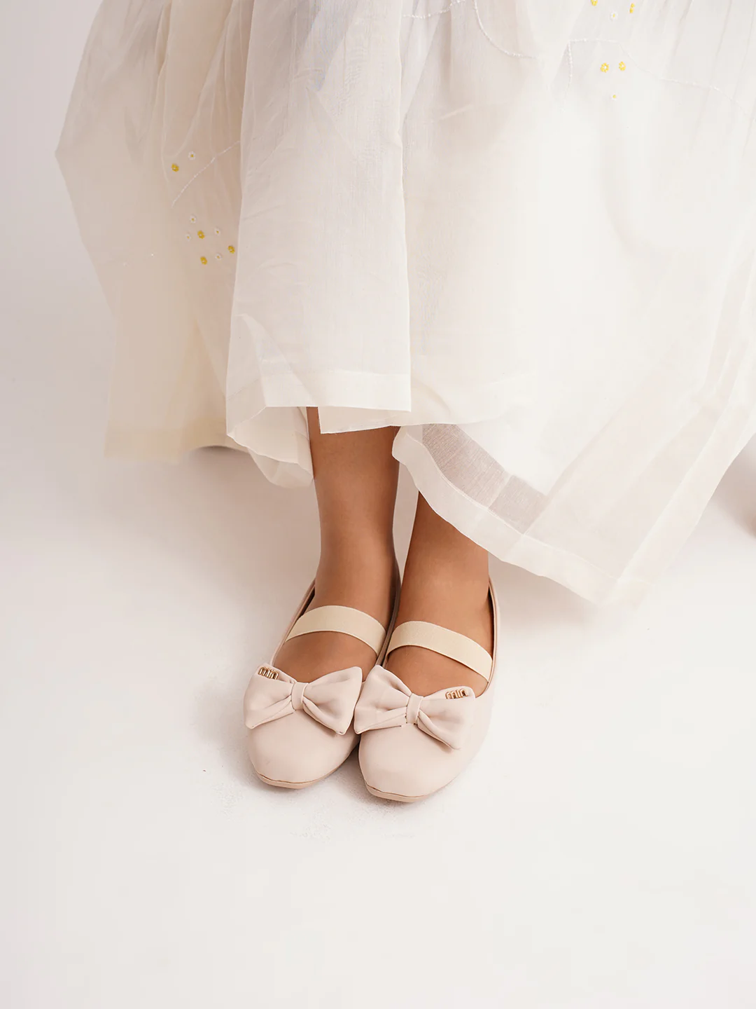 Mary Jane Flats with Bow and Elastic Strap - Image 11