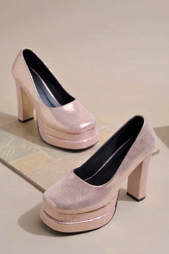 Mary Jane Platform Block with Metallic Finish