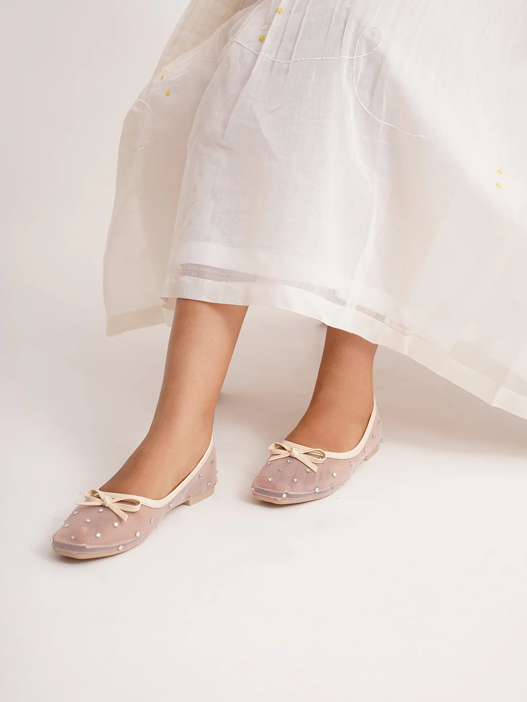 Mesh Dotted Ballet Flats with Bow Accent - Image 14