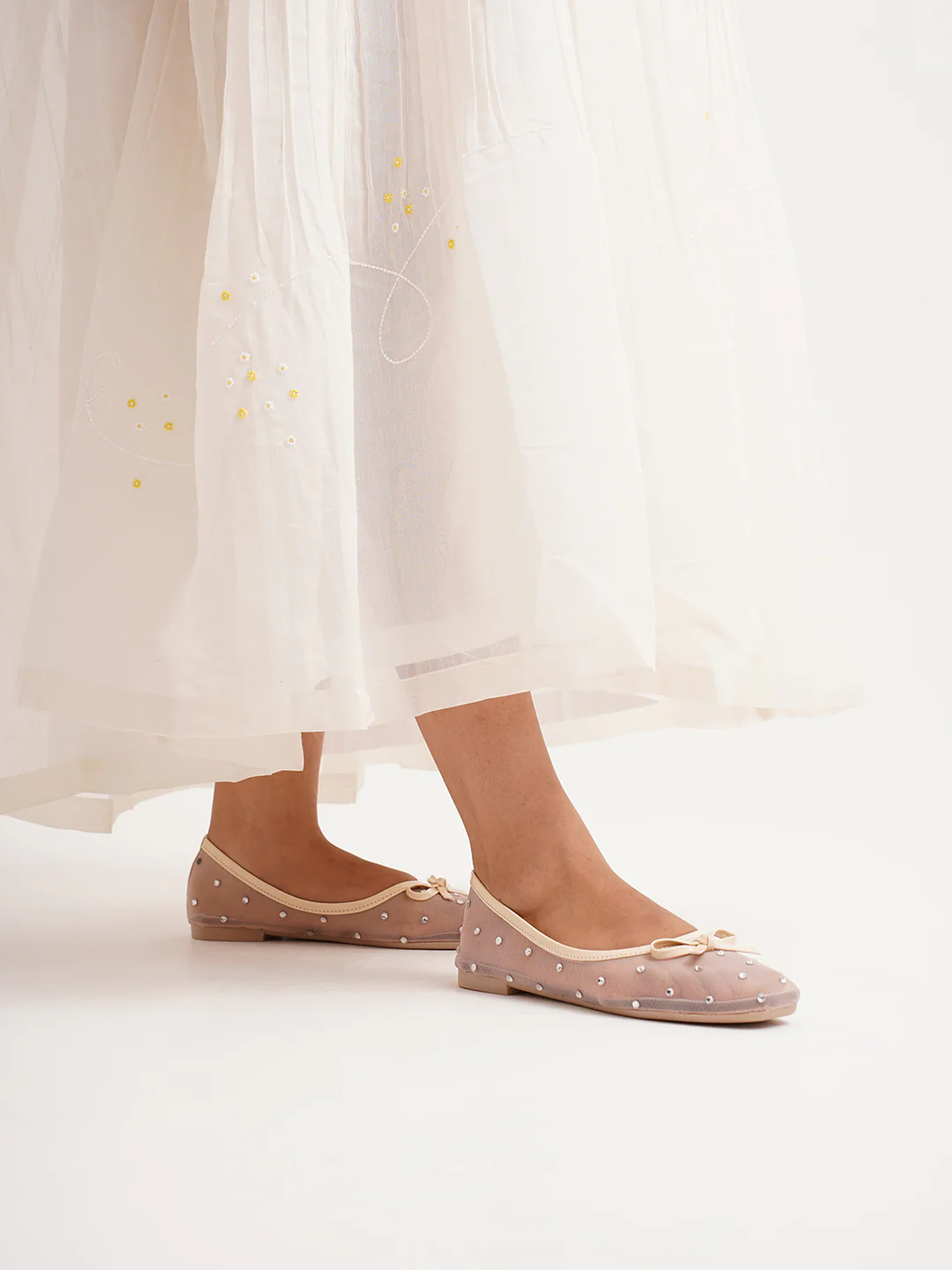 Mesh Dotted Ballet Flats with Bow Accent - Image 16