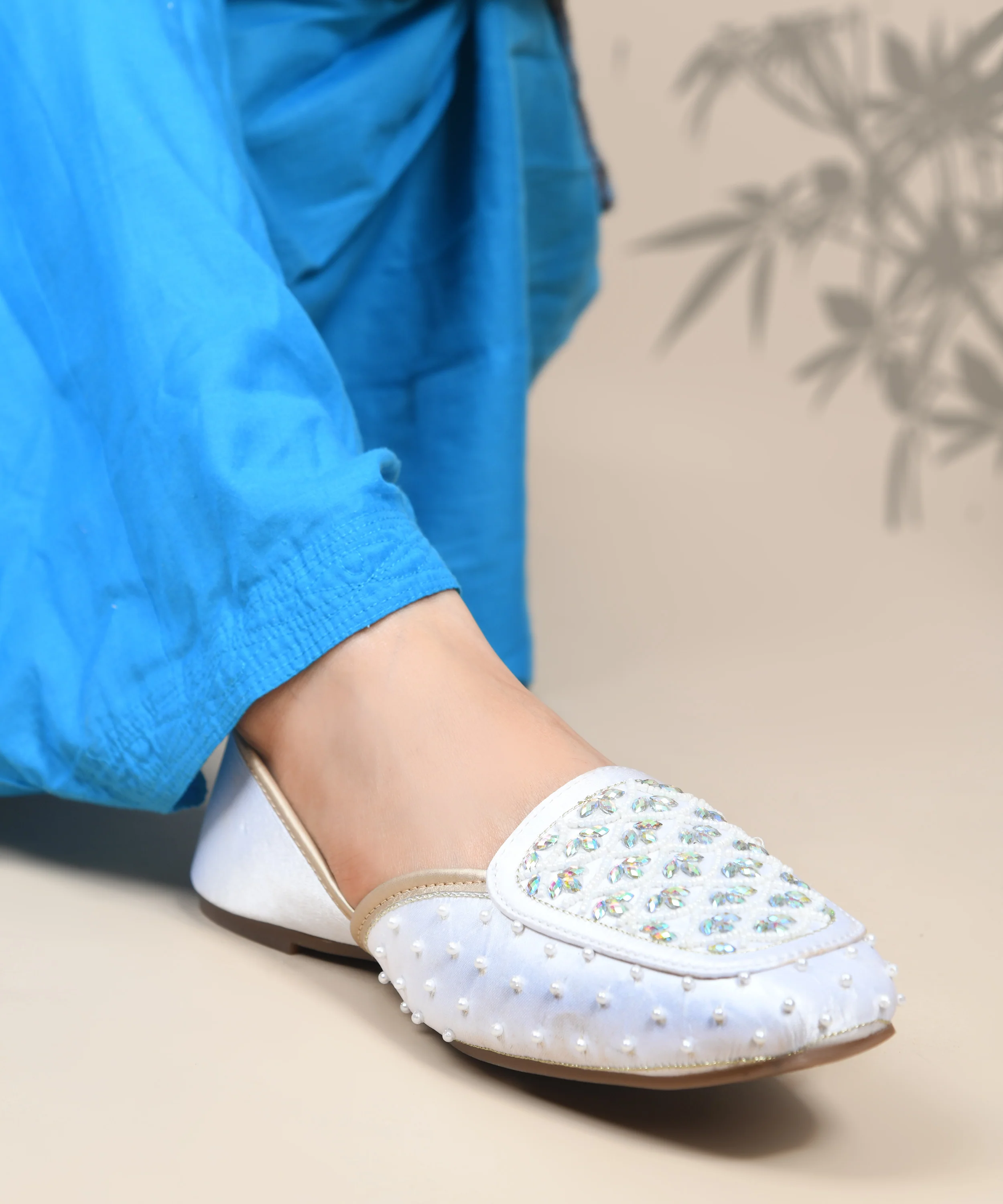 Mirror and Pearl Embellished Ethnic Juttis - Image 16