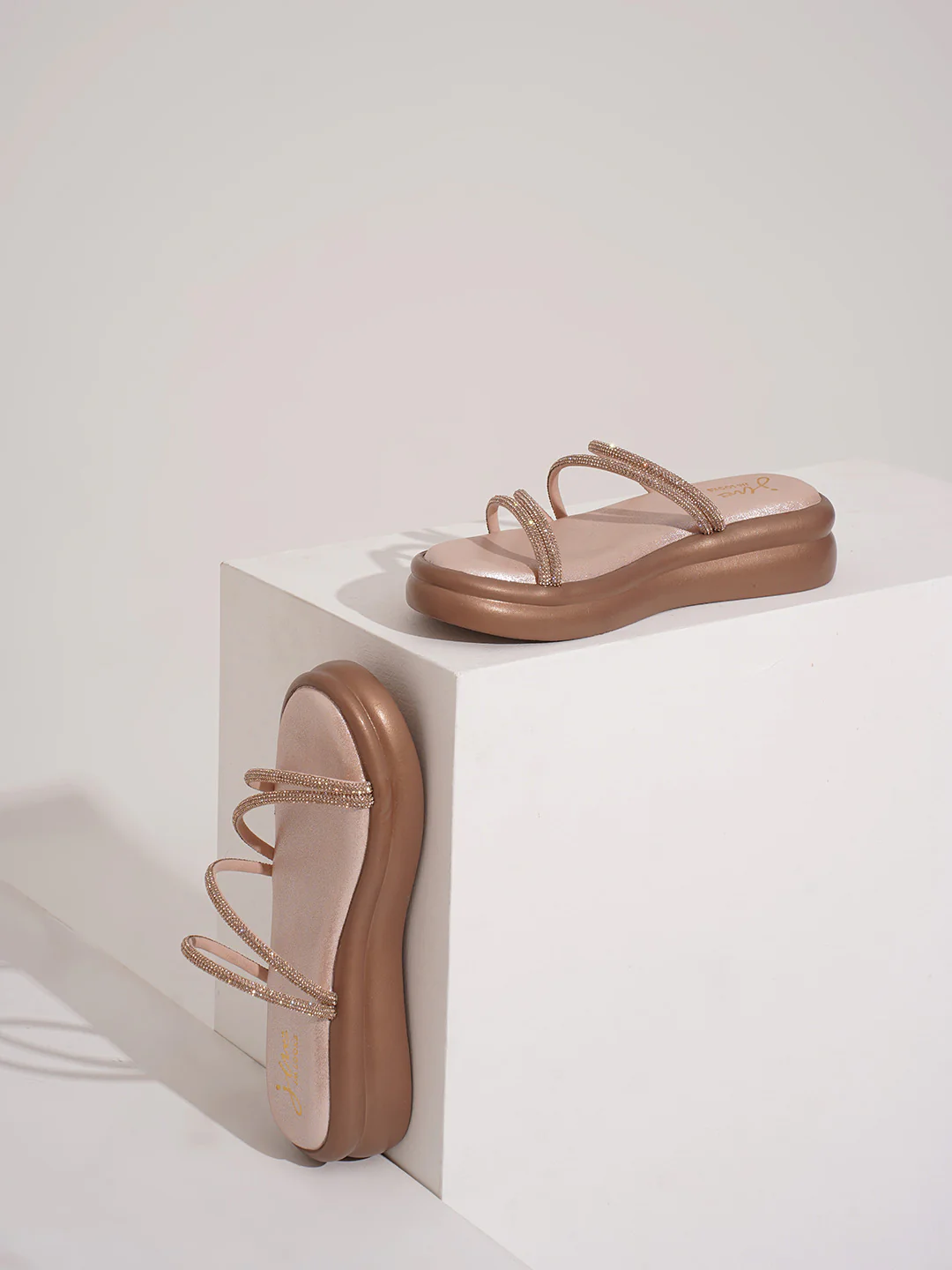 Padded Sole Strappy Slip-On Sandals for Women - Image 14