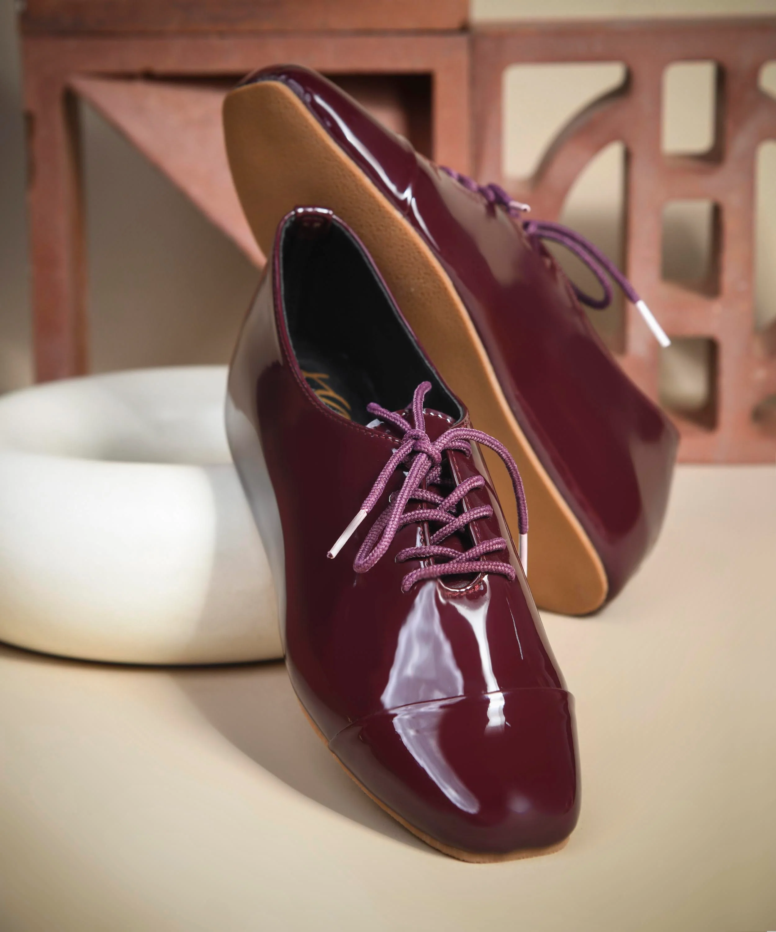JM Looks Patent Leather Pointed-Toe Lace-Up Shoes - Image 3