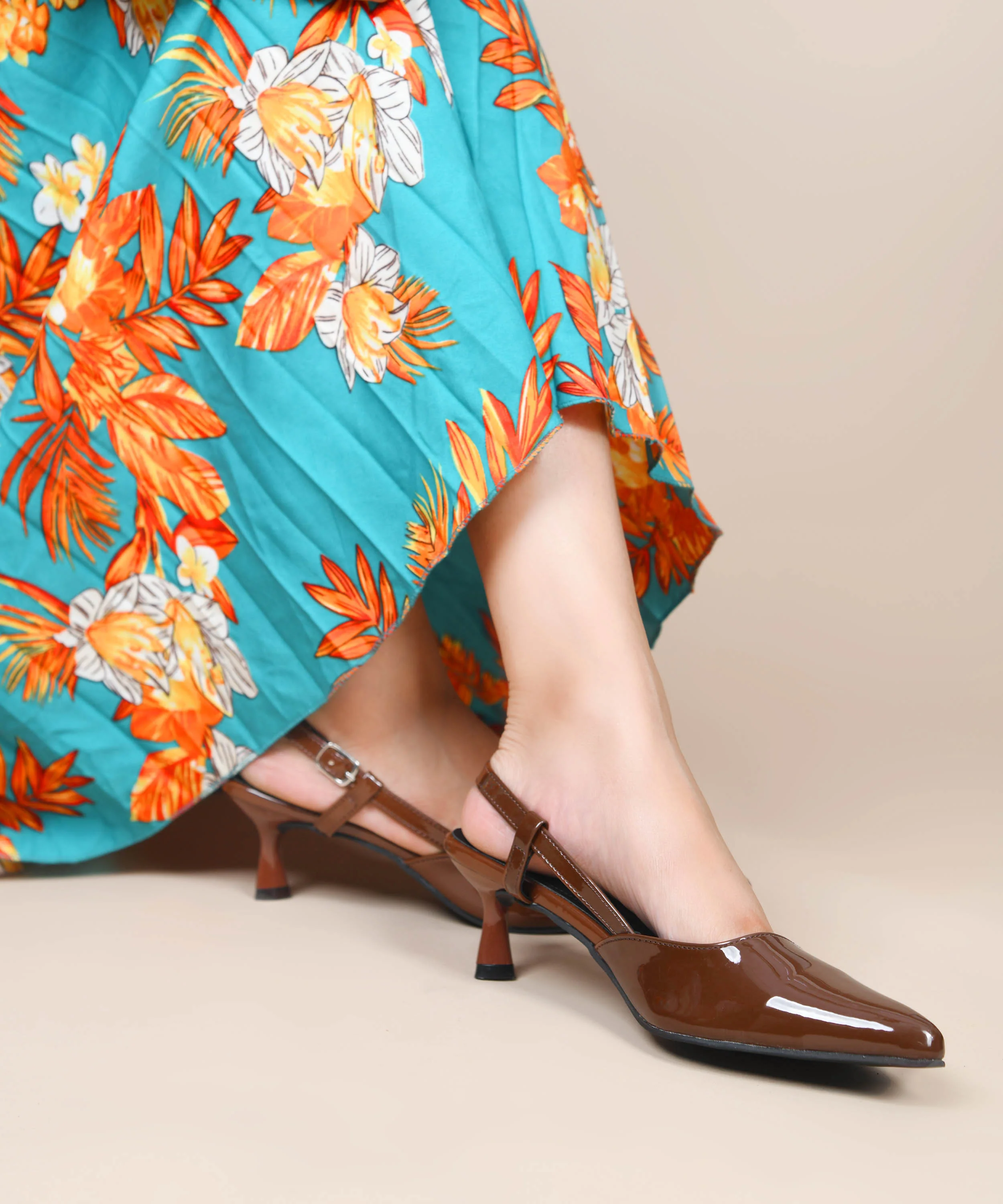 Patent Pointed-Toe Slingback Kitten Heels - Image 8