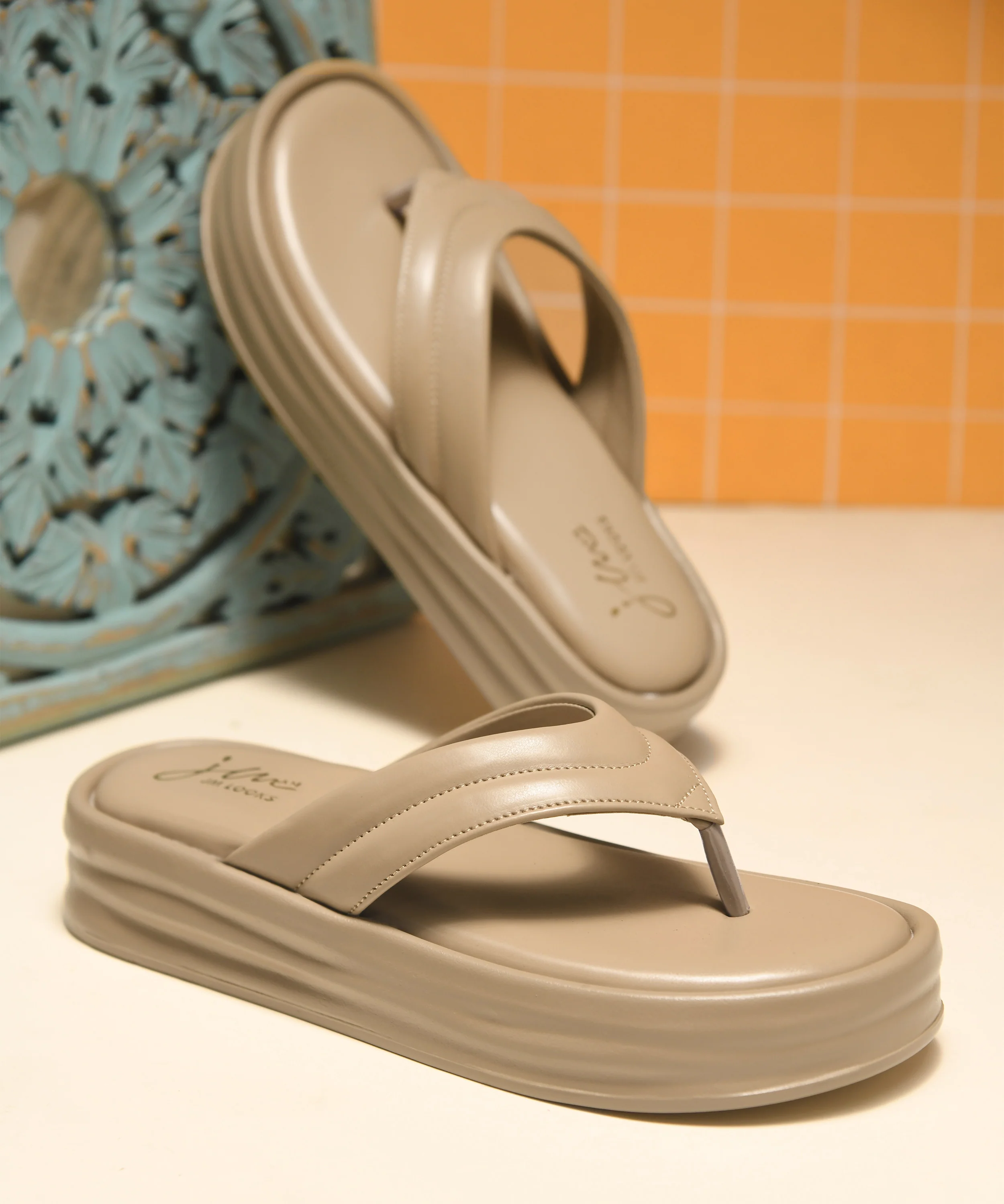 Platform Flip-Flop Sandals with Cushioned Straps - Image 4