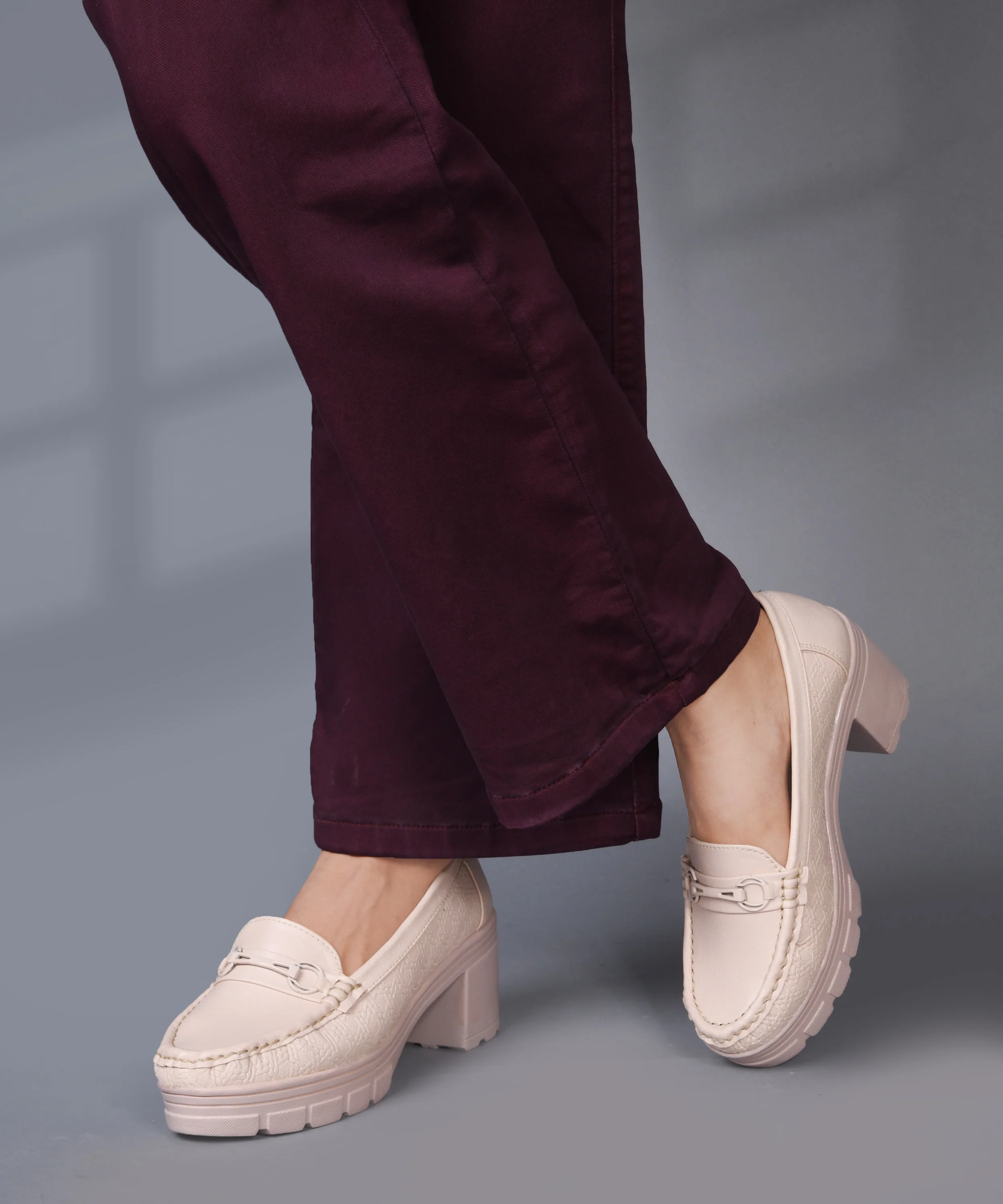 Platform Heel Loafers with Moc-Toe Design - Image 8