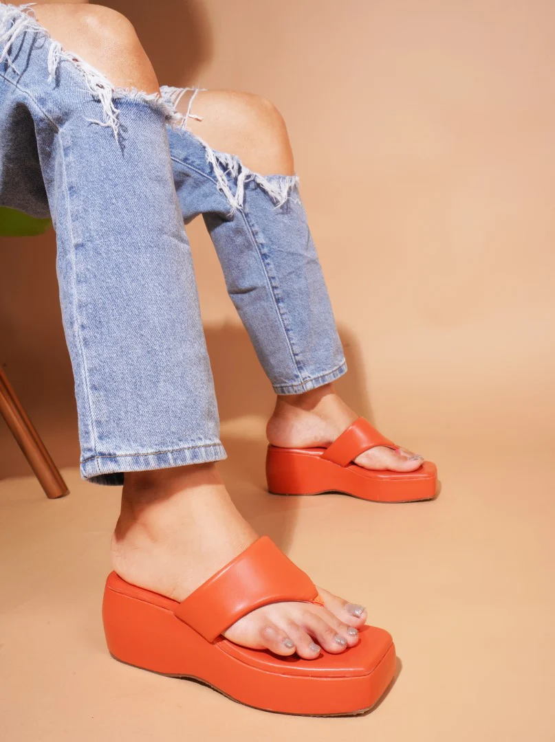 Platform Heel Thong Strap Wedges - Image 17