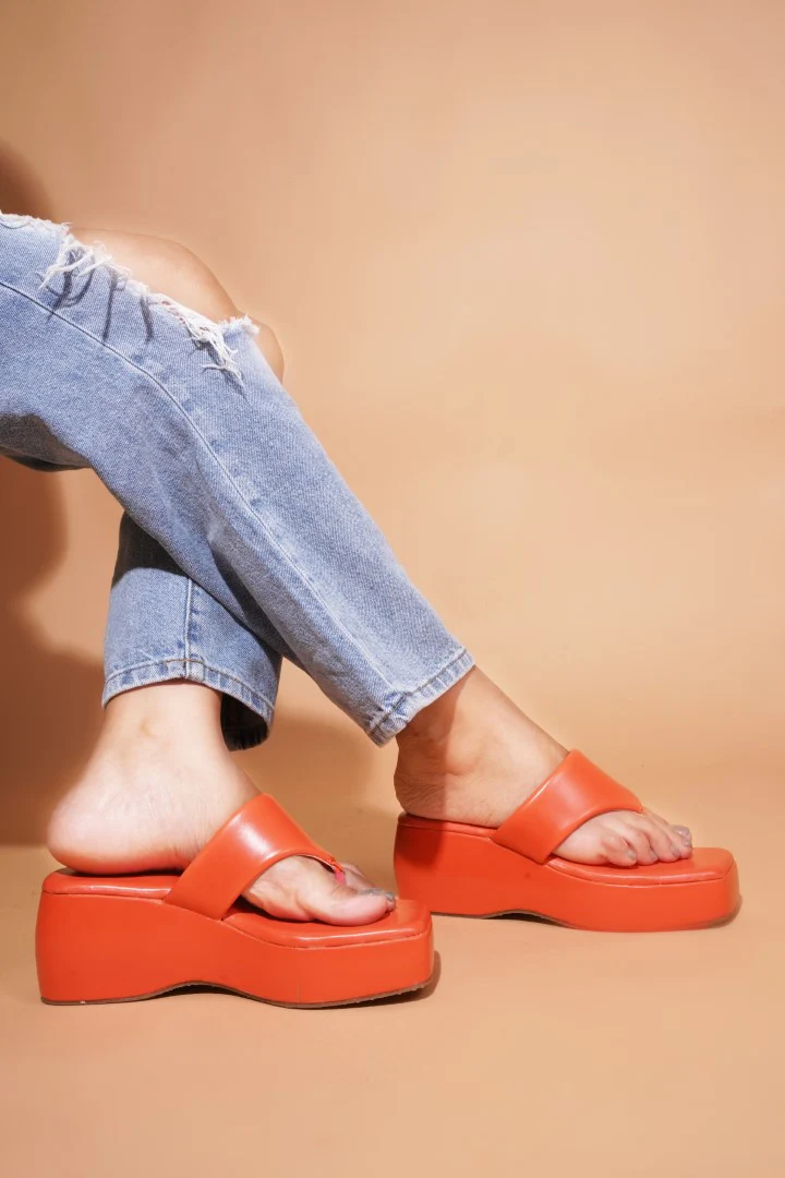 Platform Heel Thong Strap Wedges - Image 18