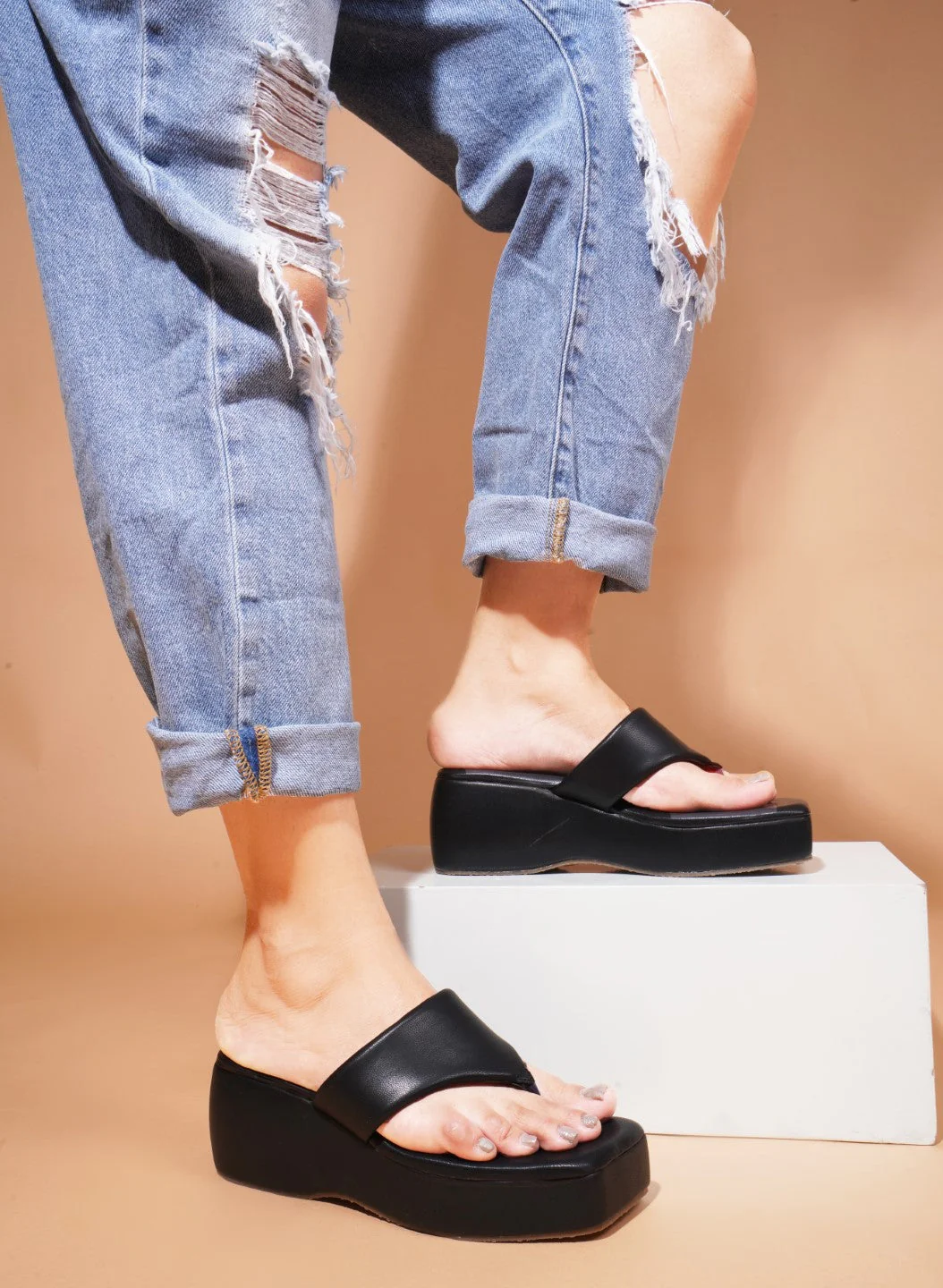 Platform Heel Thong Strap Wedges - Image 4