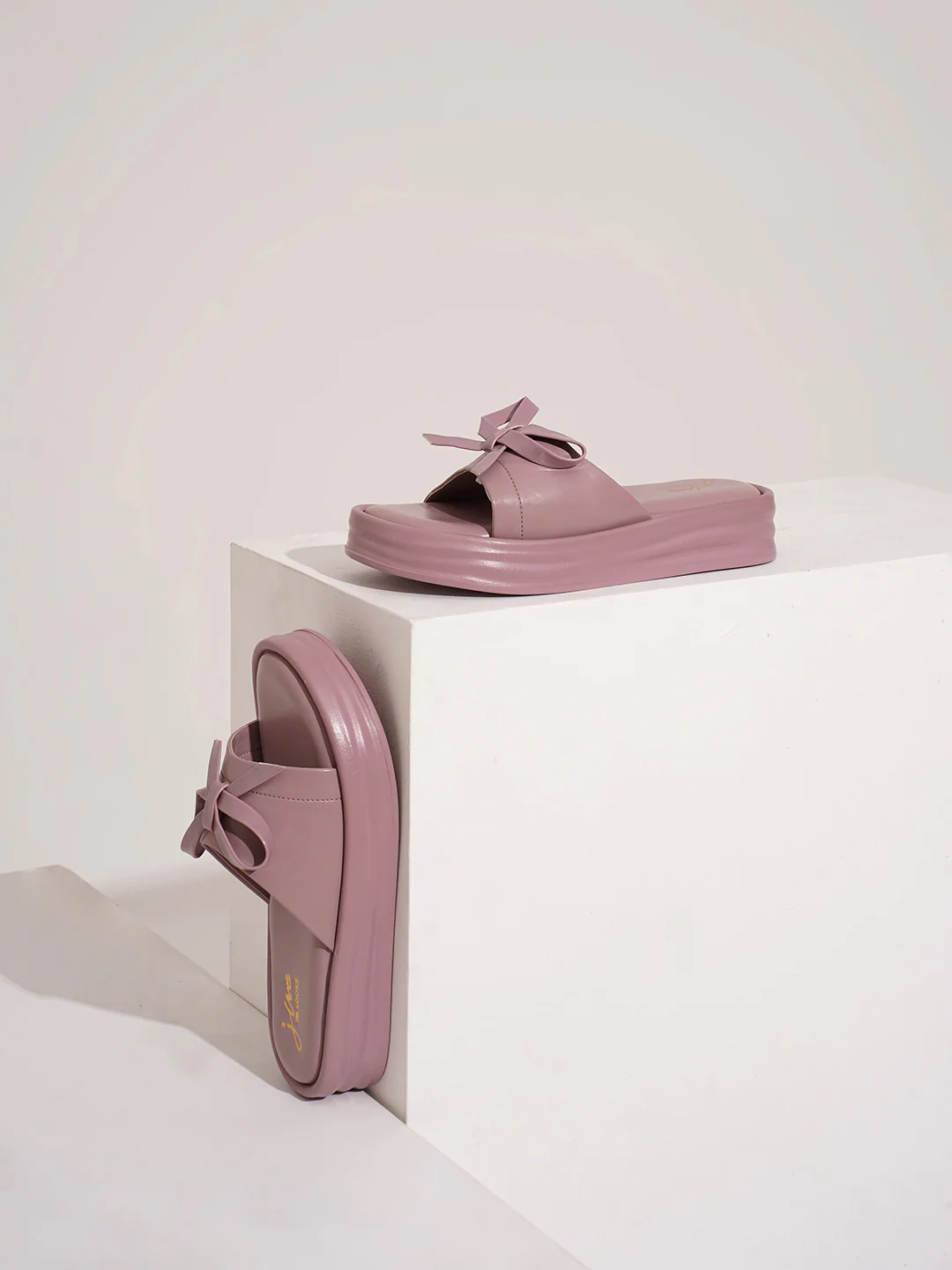 Platform Slides with Bow Accent and Cushioned Sole - Image 11