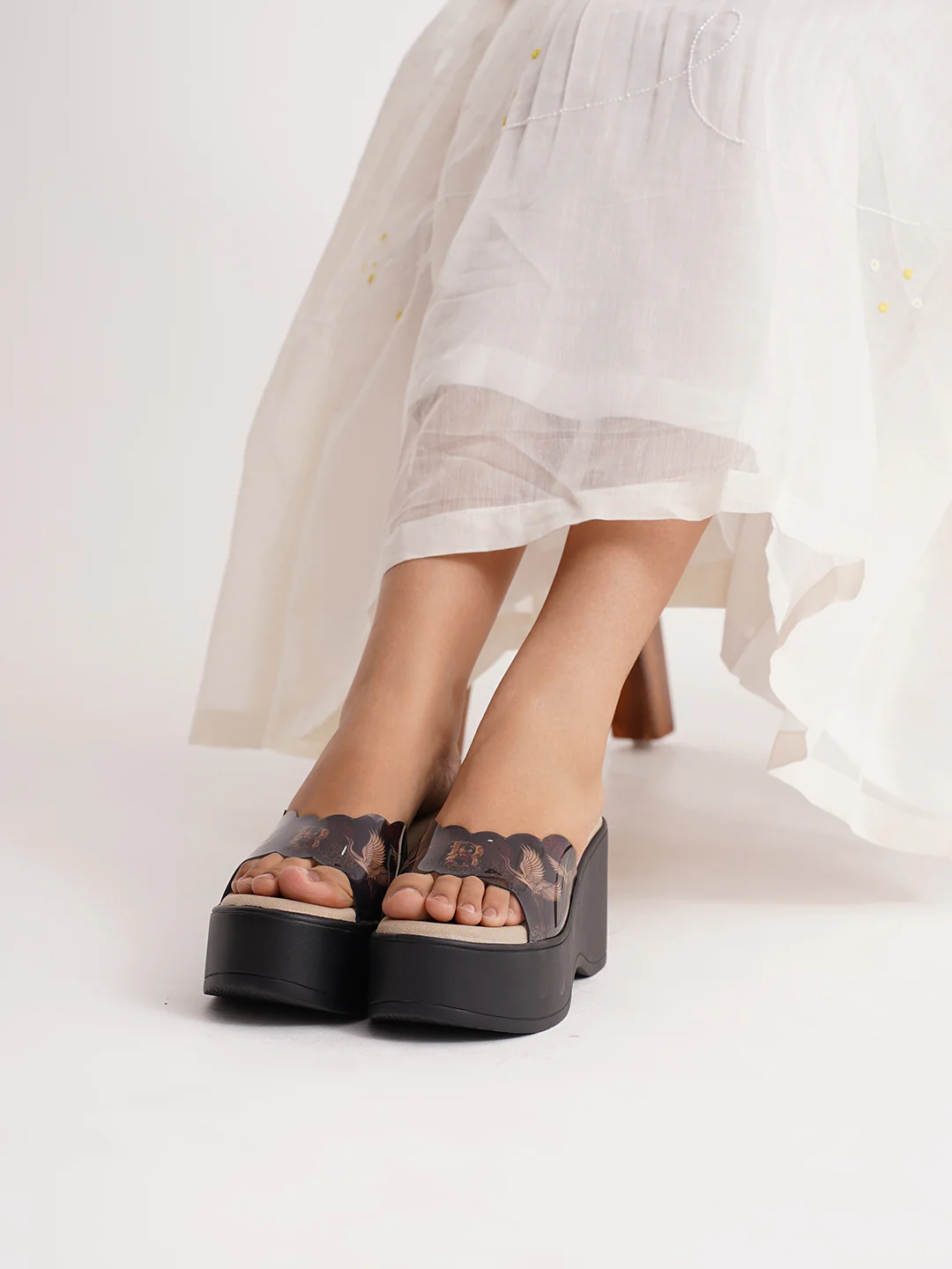 Platform Wedge Sandals with Floral Embossed Strap - Image 10