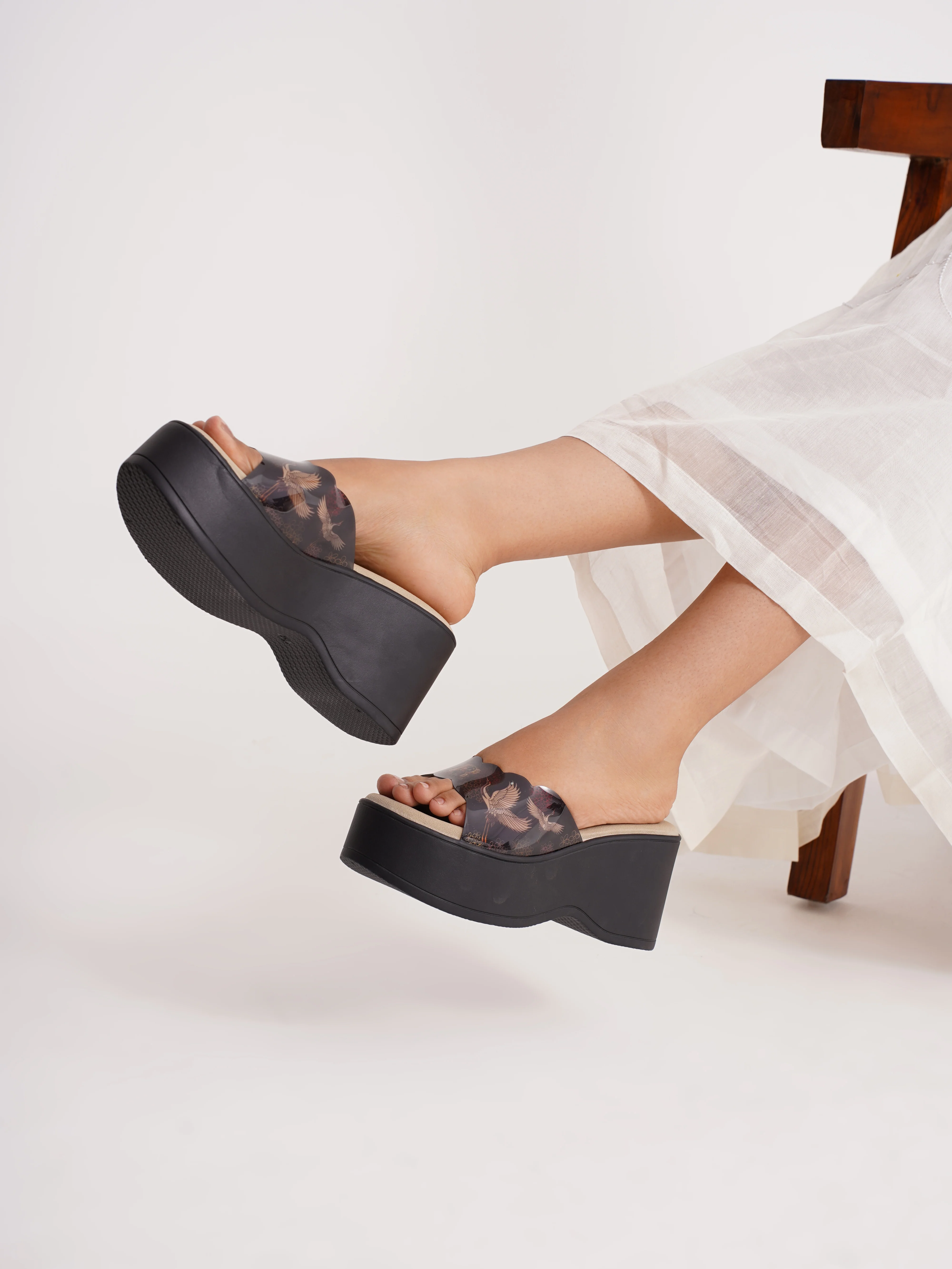 Platform Wedge Sandals with Floral Embossed Strap - Image 12