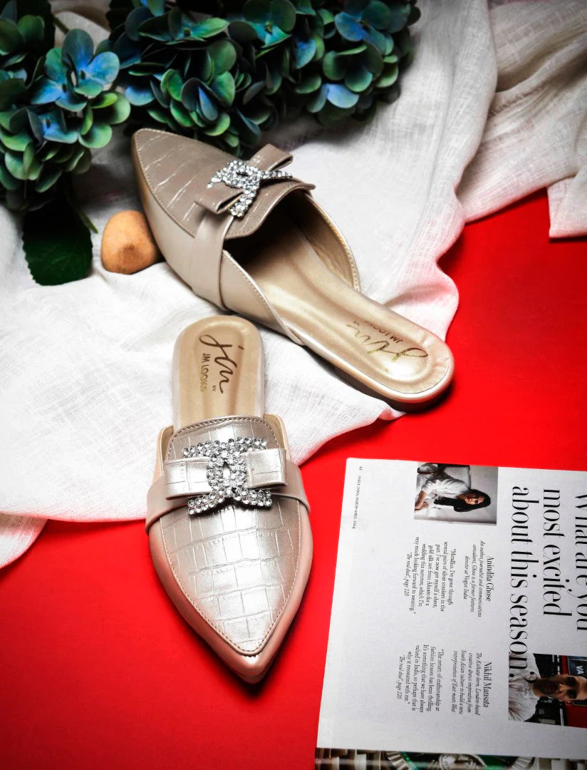 Pointed Mules with Textured Finish and Bow Detail - Image 14