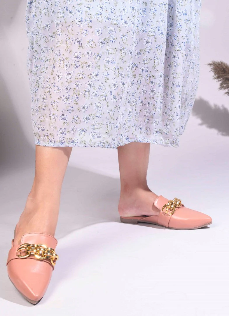 JM Looks Women's Bold Chain Pointed Mules - Image 10