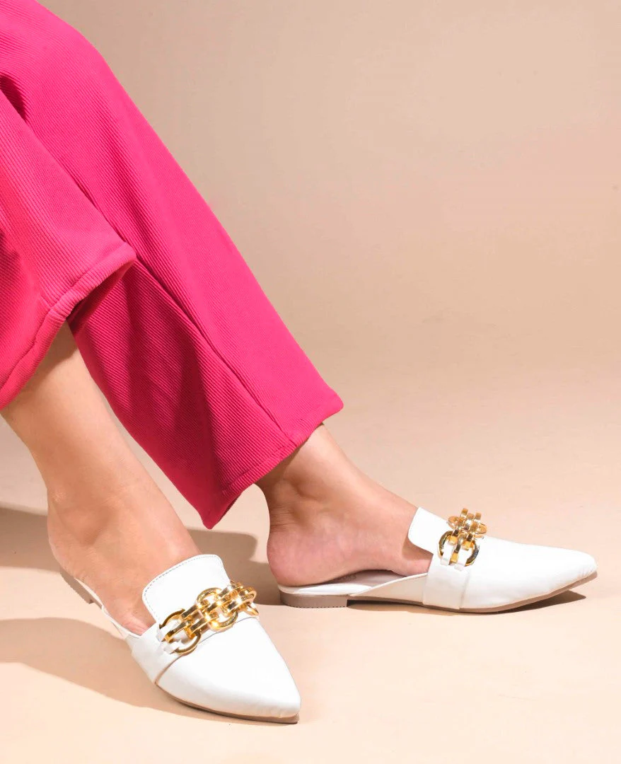 JM Looks Women's Bold Chain Pointed Mules - Image 15