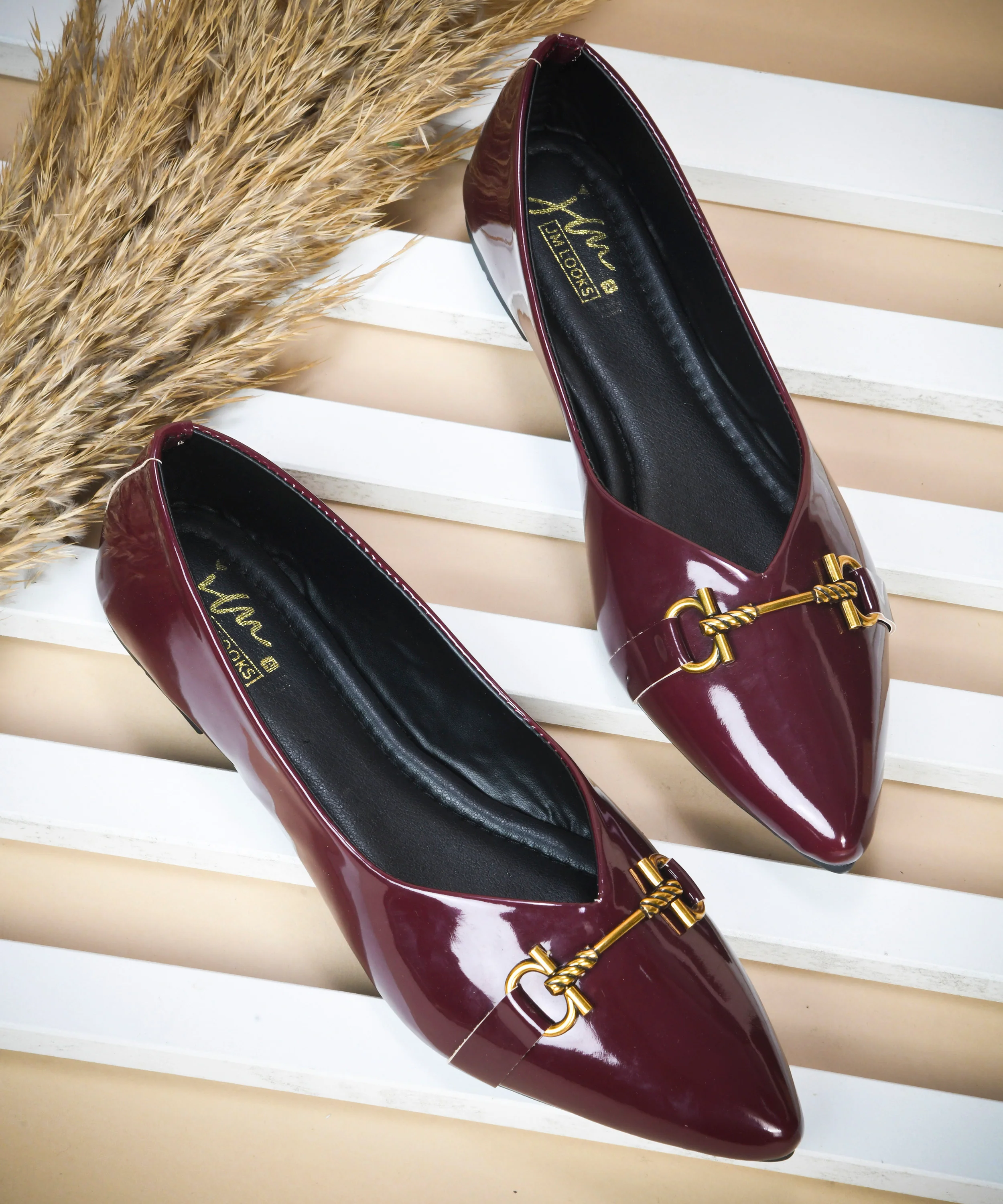 Pointed-Toe Loafers with Glossy Finish & Metal Chain Detail - Image 7