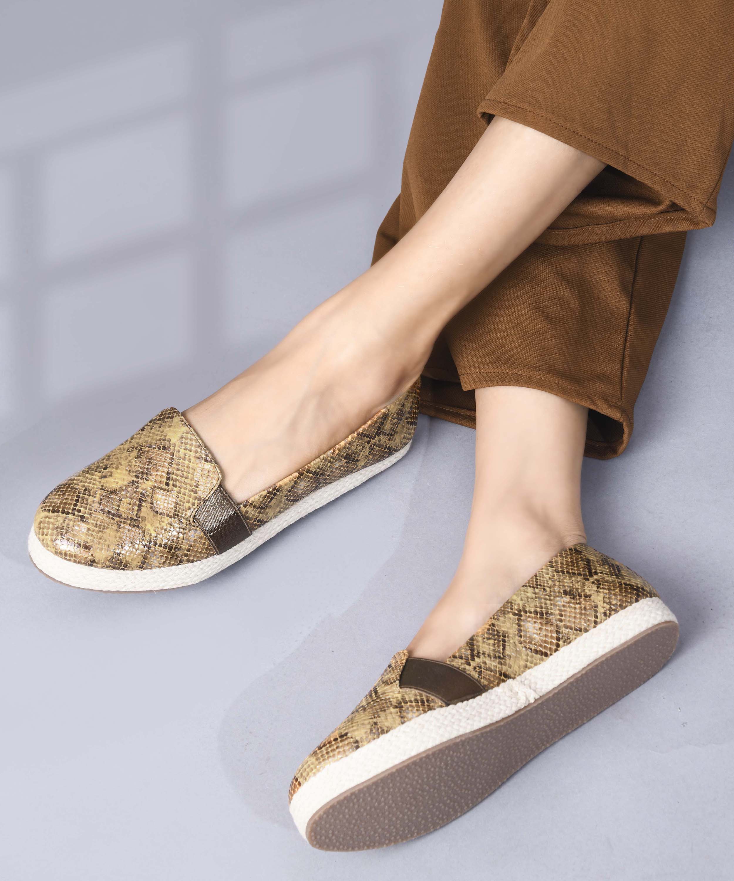 Printed Slip-On Casual Shoes - Image 8