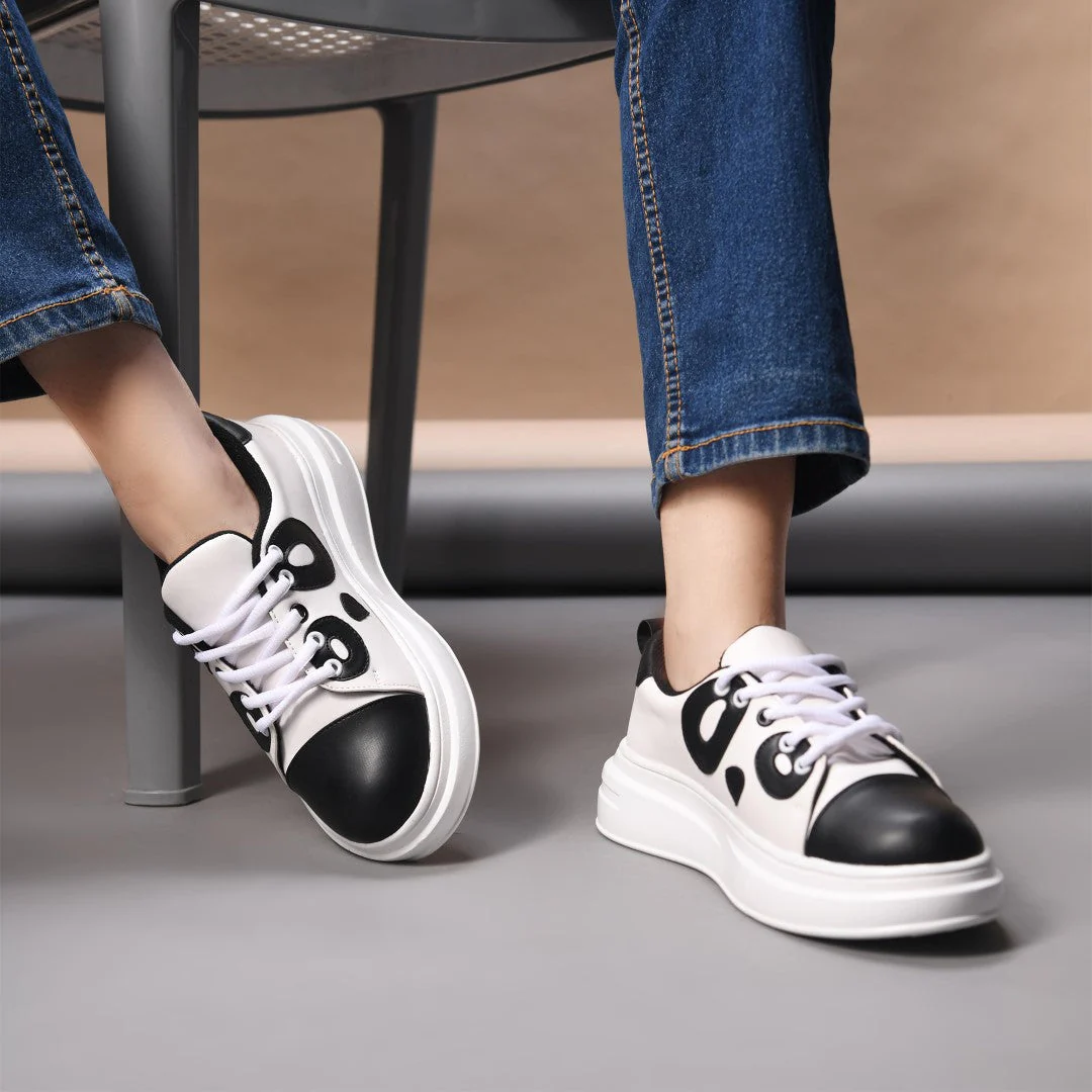 Quirky Panda Style Sneakers - Image 2