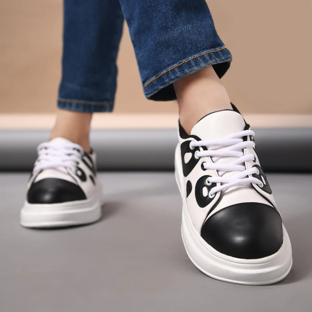Quirky Panda Style Sneakers - Image 3