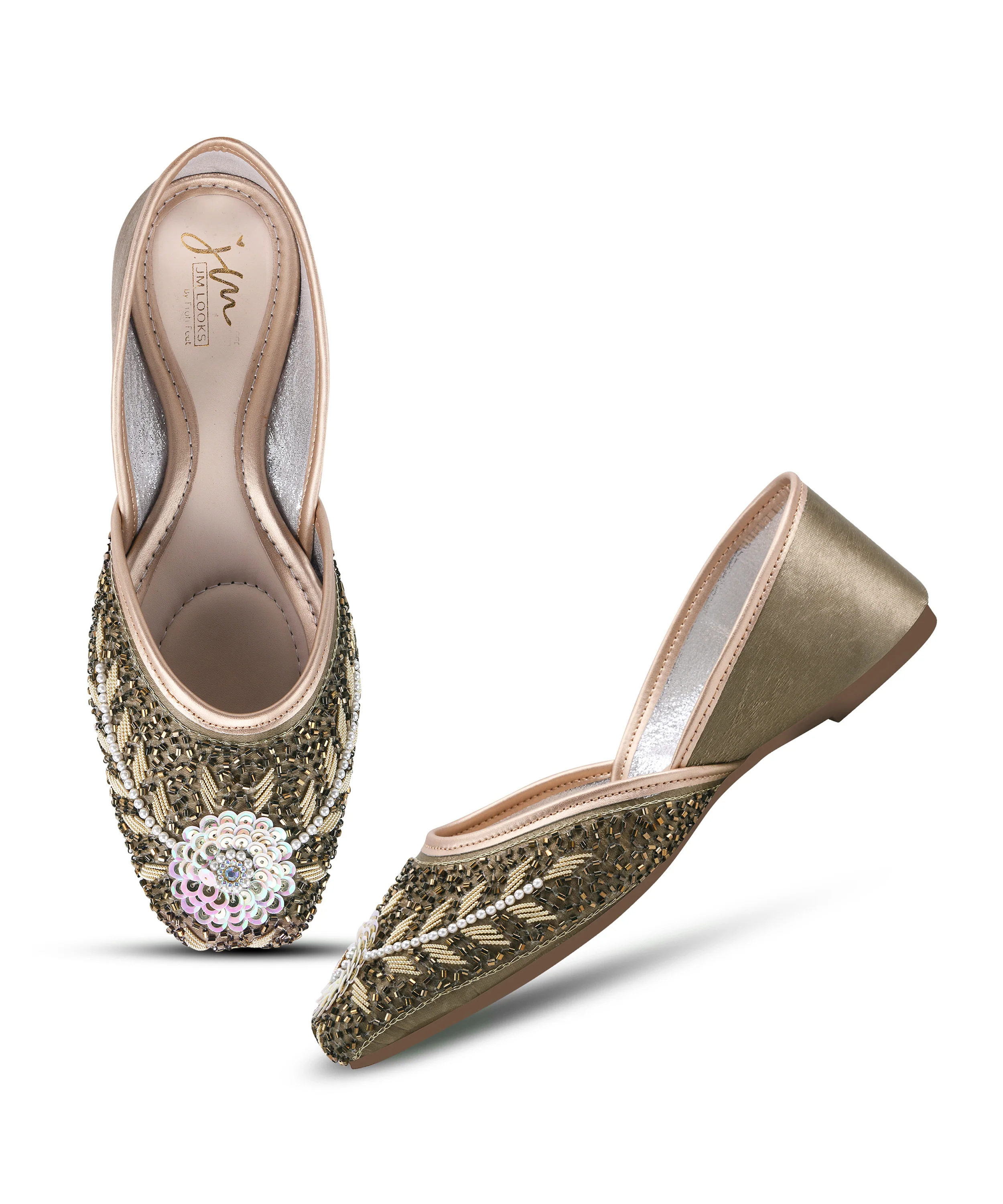 Regal Handcrafted Embroidered Juttis - Image 17