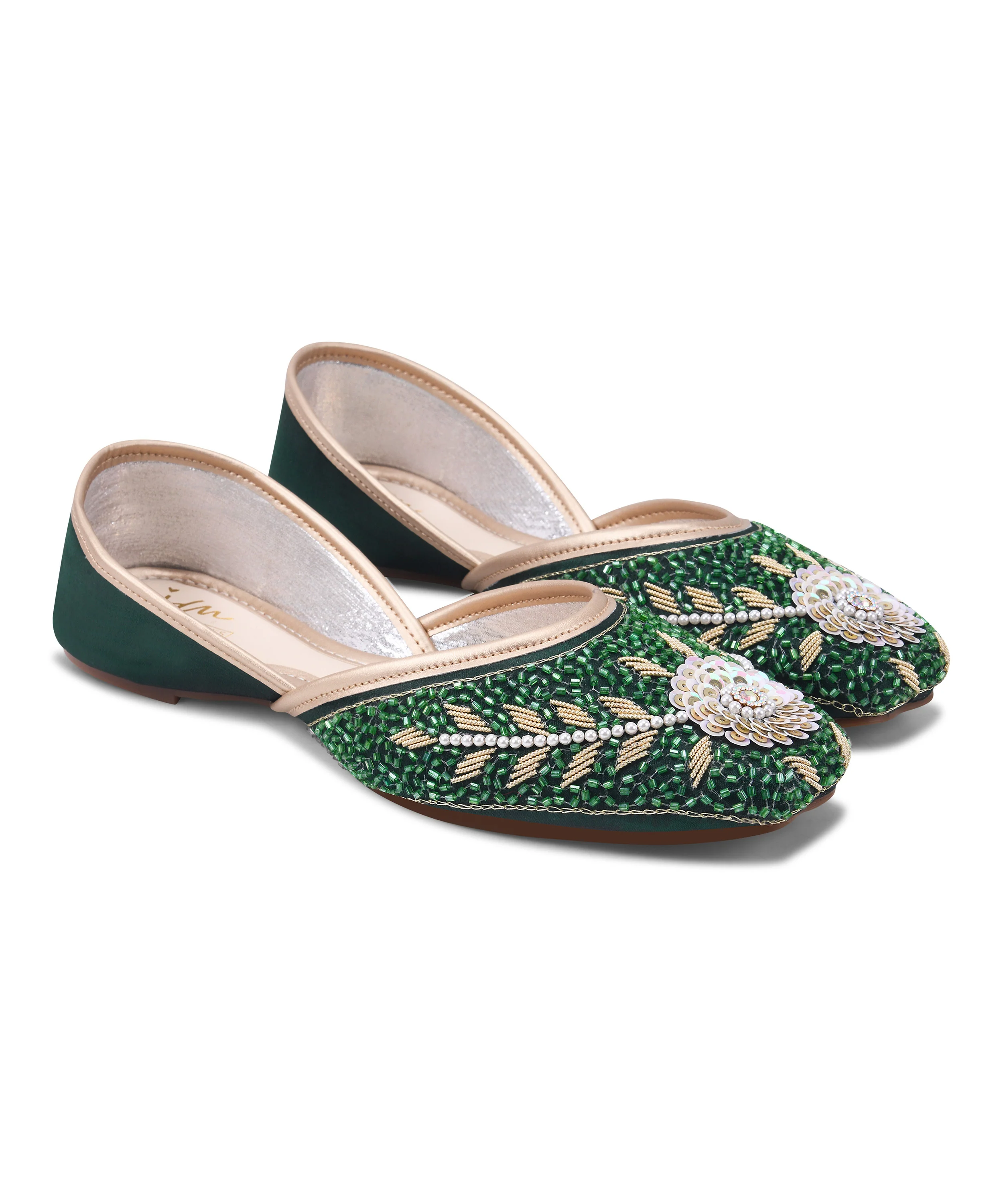 Regal Handcrafted Embroidered Juttis - Image 6