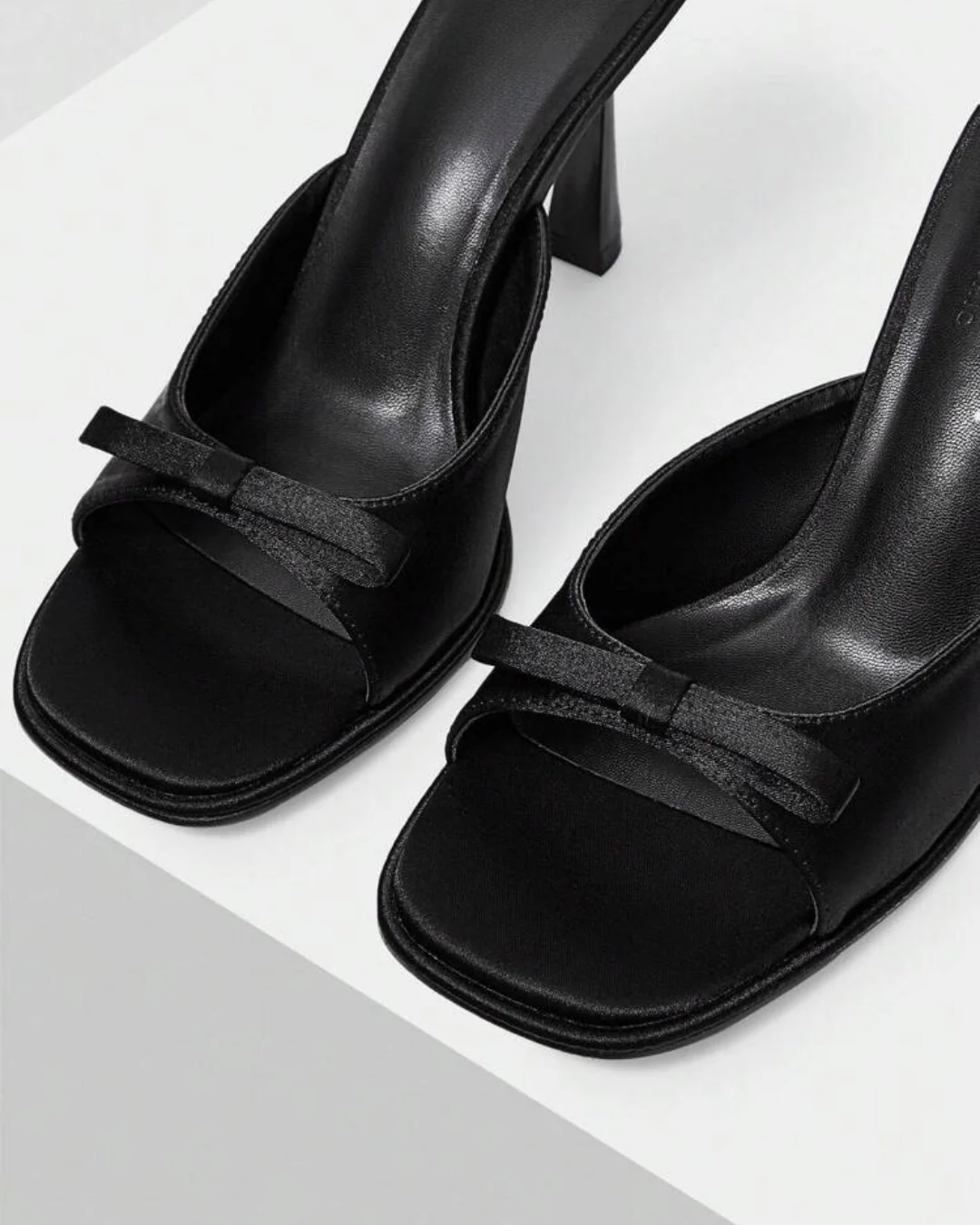 JM Looks Bow Detail Heeled Mules - Image 13