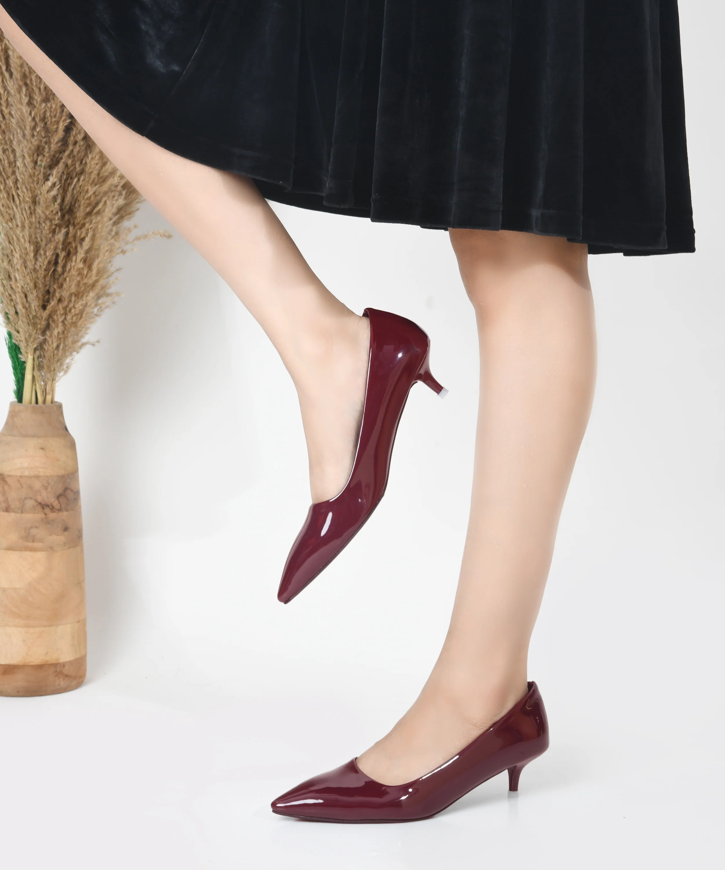 Sculpted Point-Toe Mini Heels - Image 3