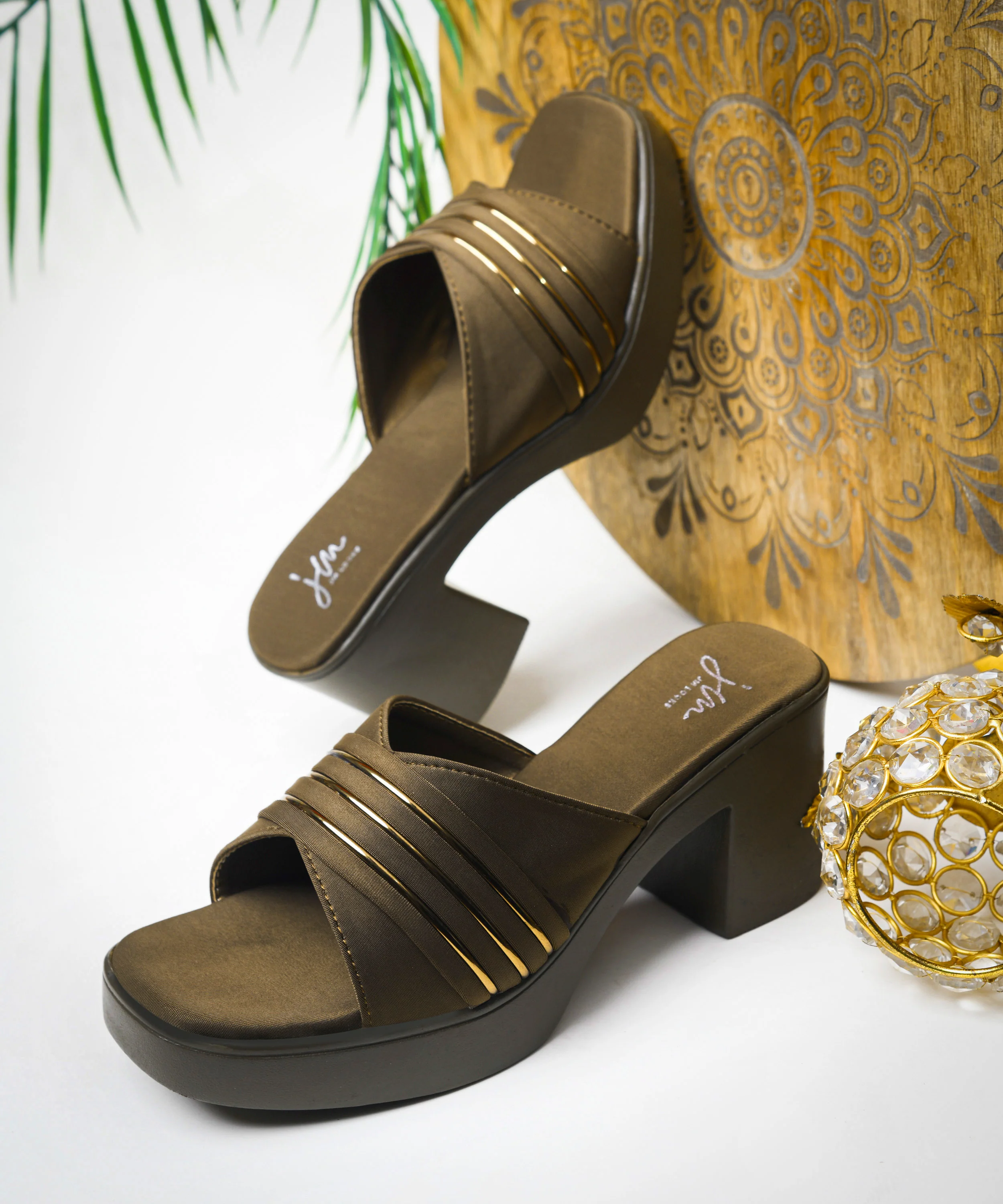 Sleek Metallic Accent Platforms - Image 5