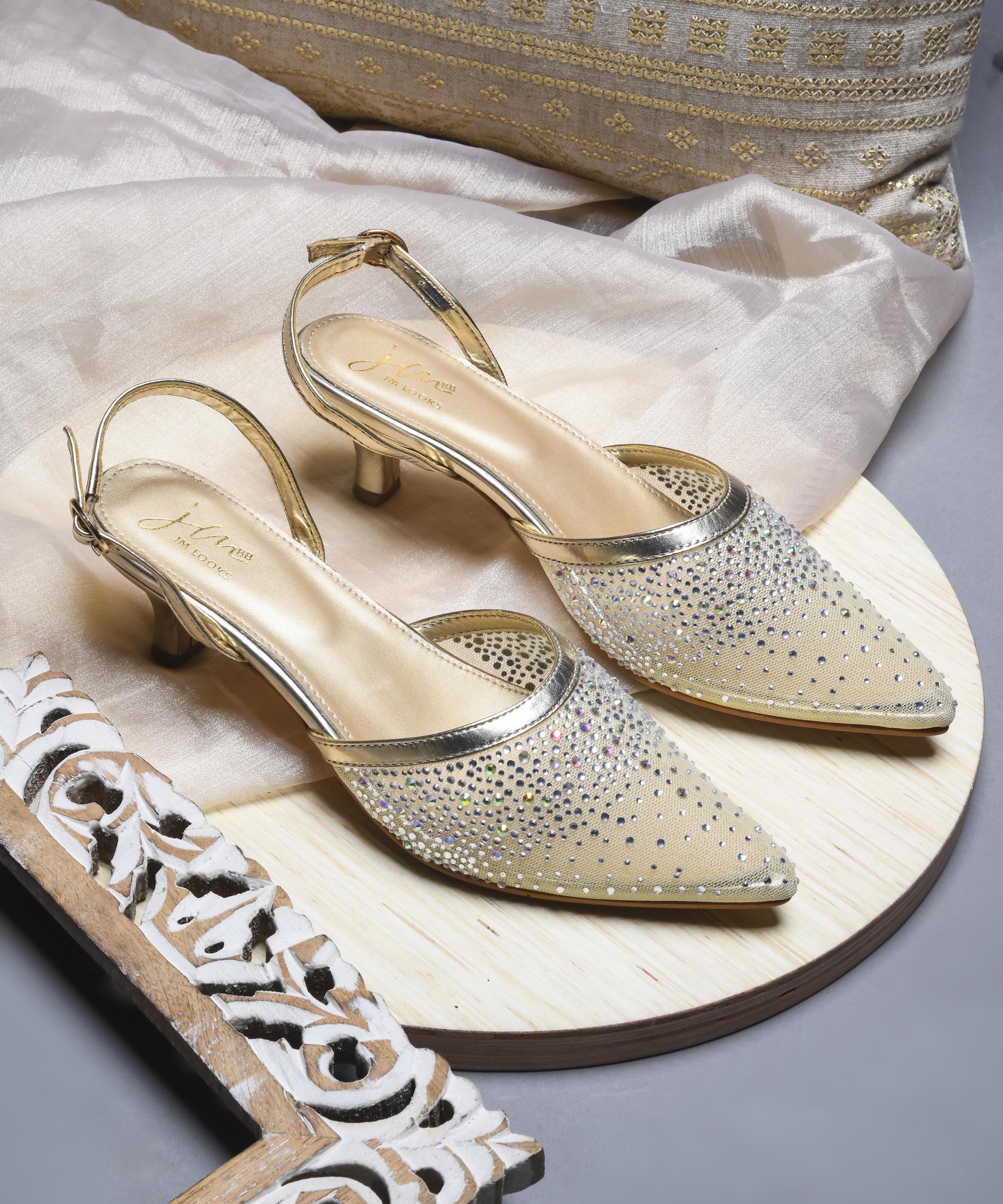 Slingback Heels with Mesh Detailing and Pointed Toe - Image 7
