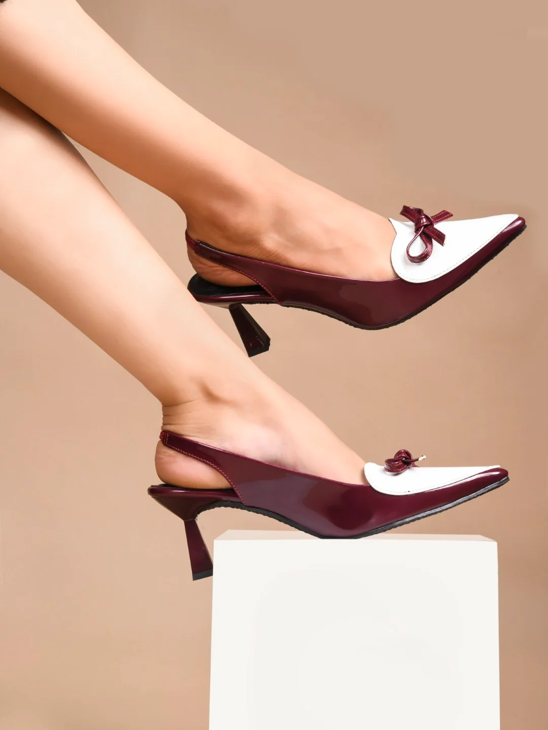 Slingback Kitten Heels with Pointed Toe and Bow - Image 8