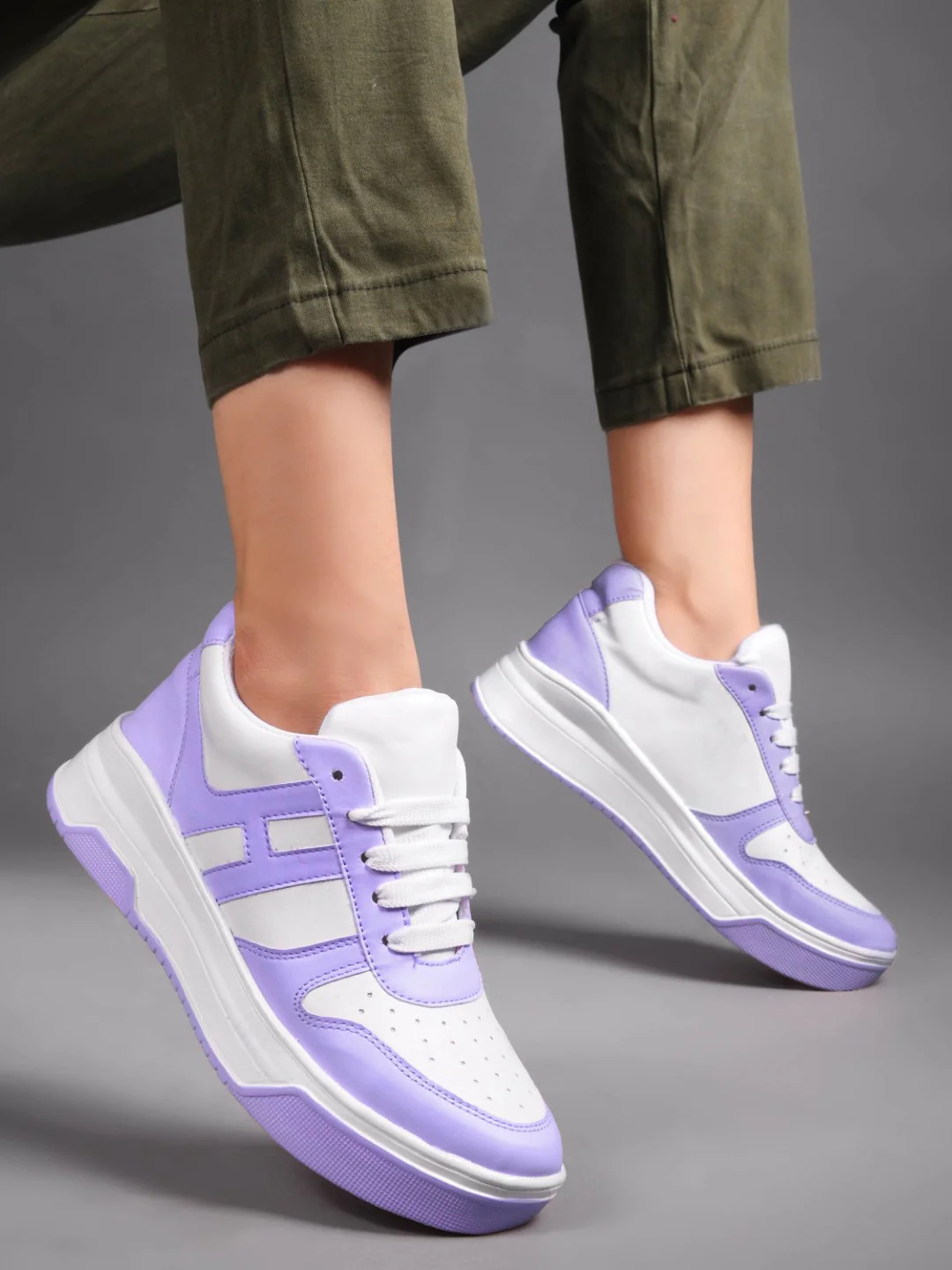 Sneakers with Bold Design & Elevated Sole - Image 14