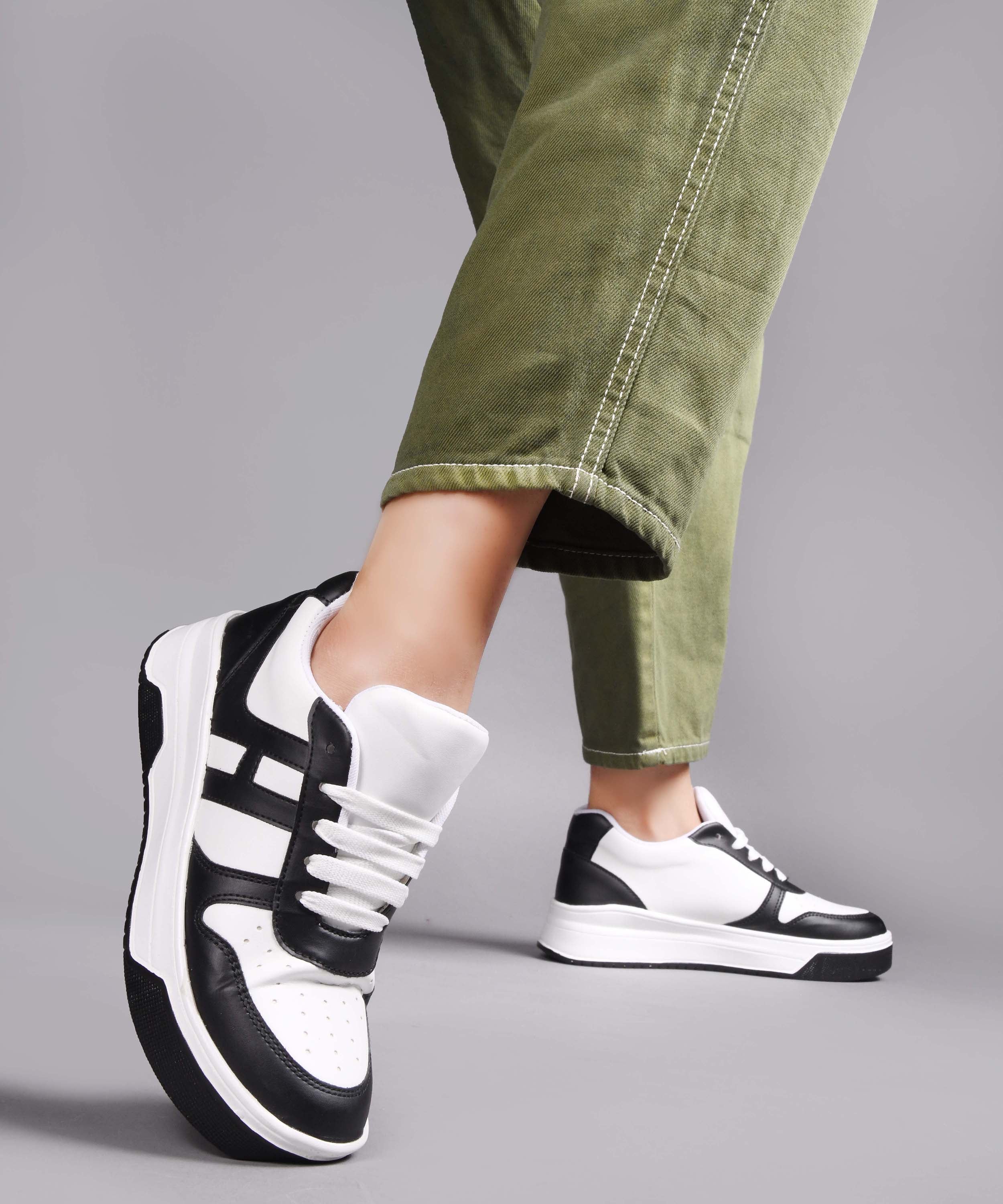 Sneakers with Bold Design & Elevated Sole - Image 4