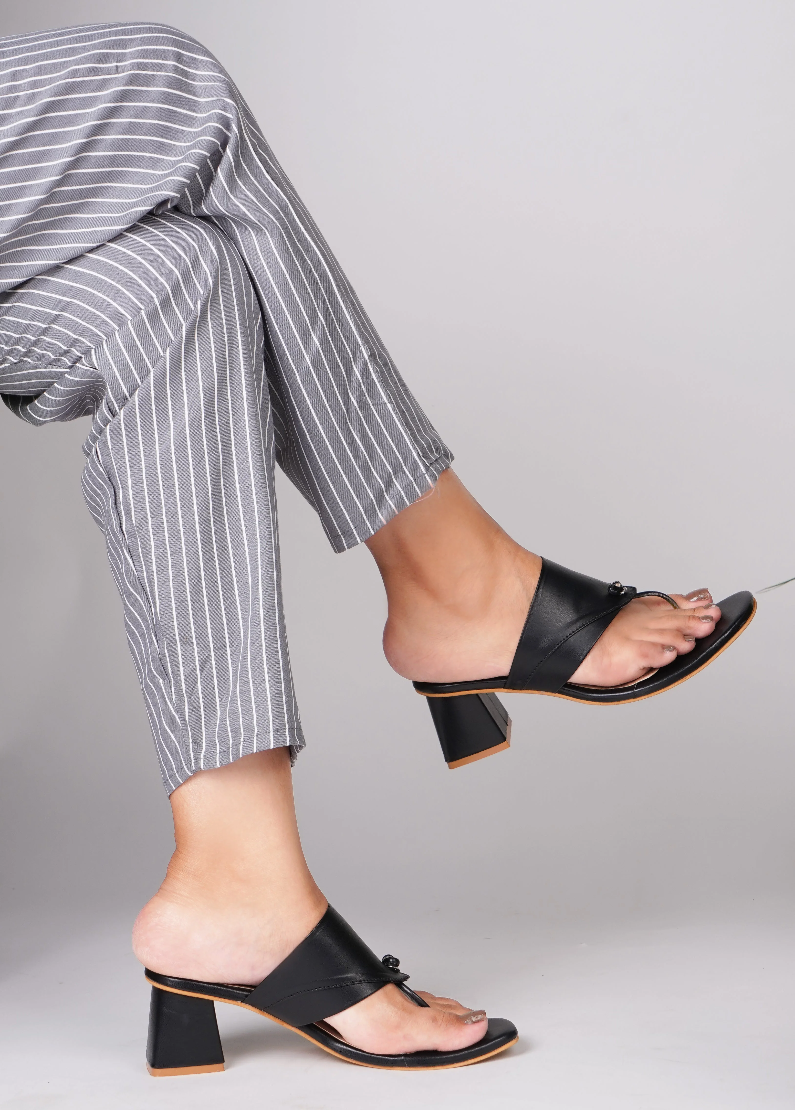 Jm Looks Minimal Toe-Loop Block Heel Sandals for Women - Image 3