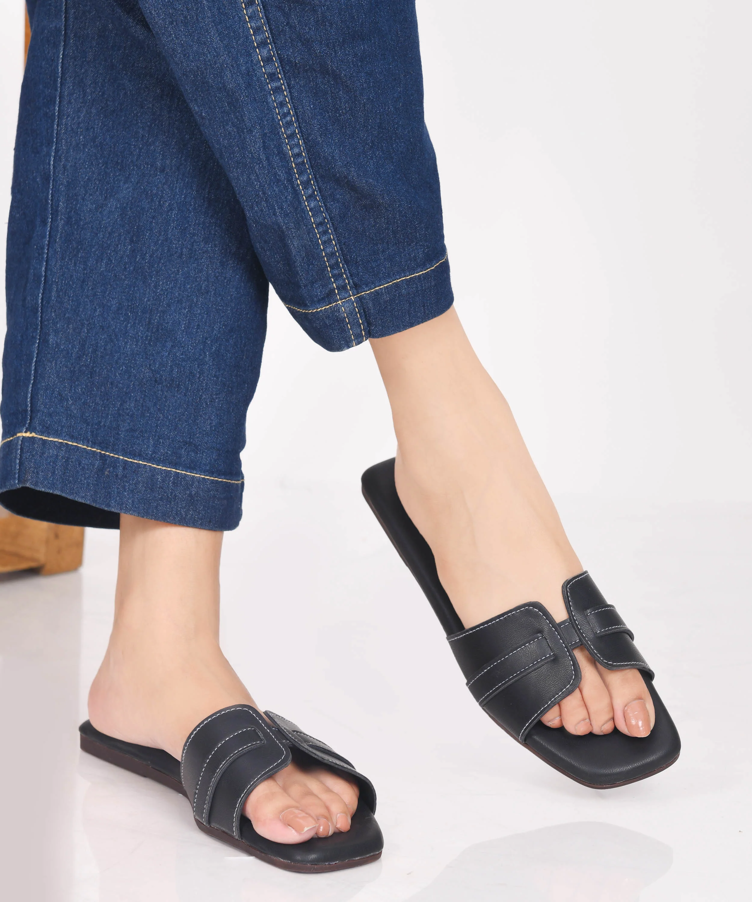 Square Toe Casual Slip-On Slides - Image 2