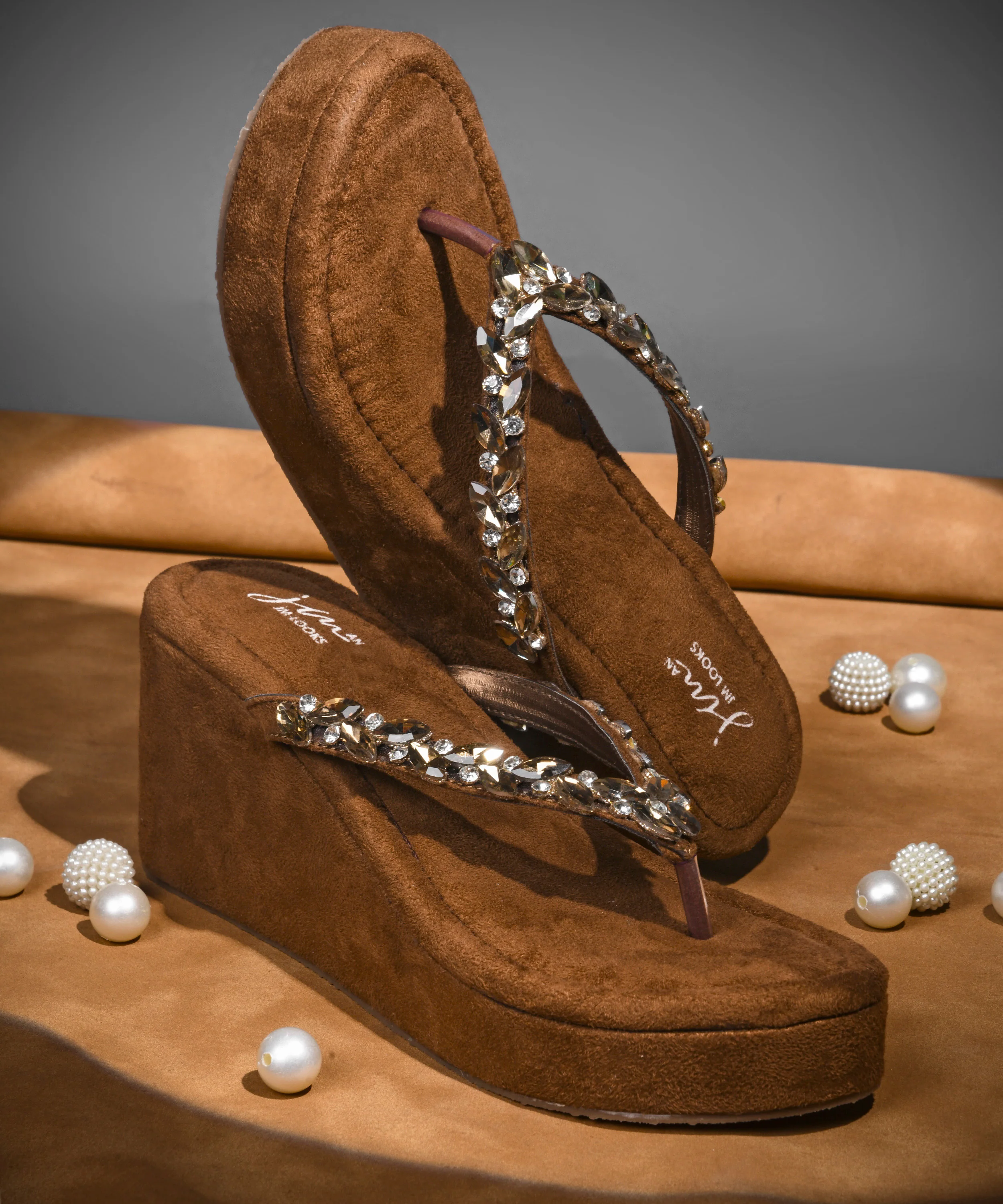 Statement Wedge Toe-Ring Sandals - Image 12