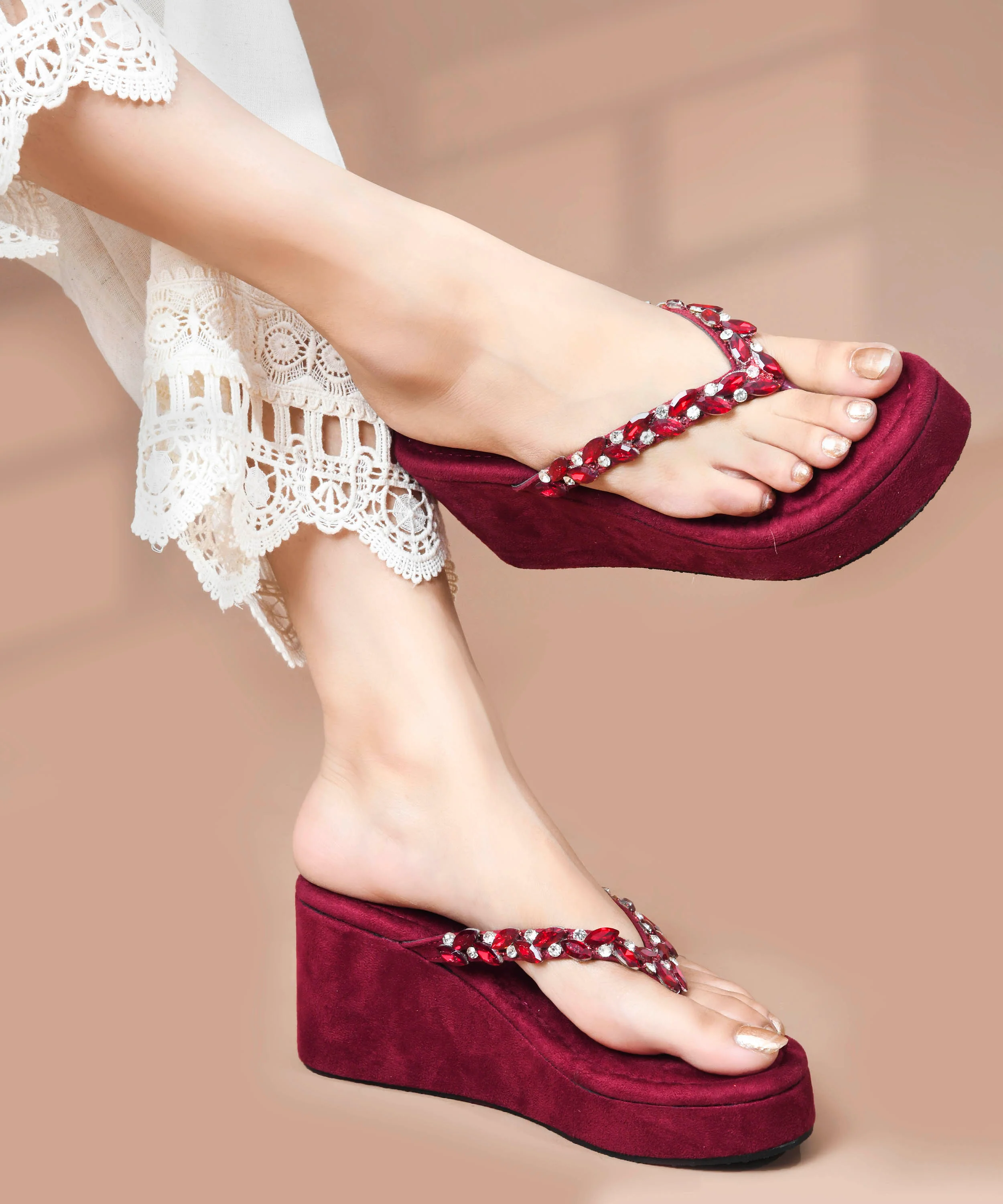 Statement Wedge Toe-Ring Sandals - Image 15