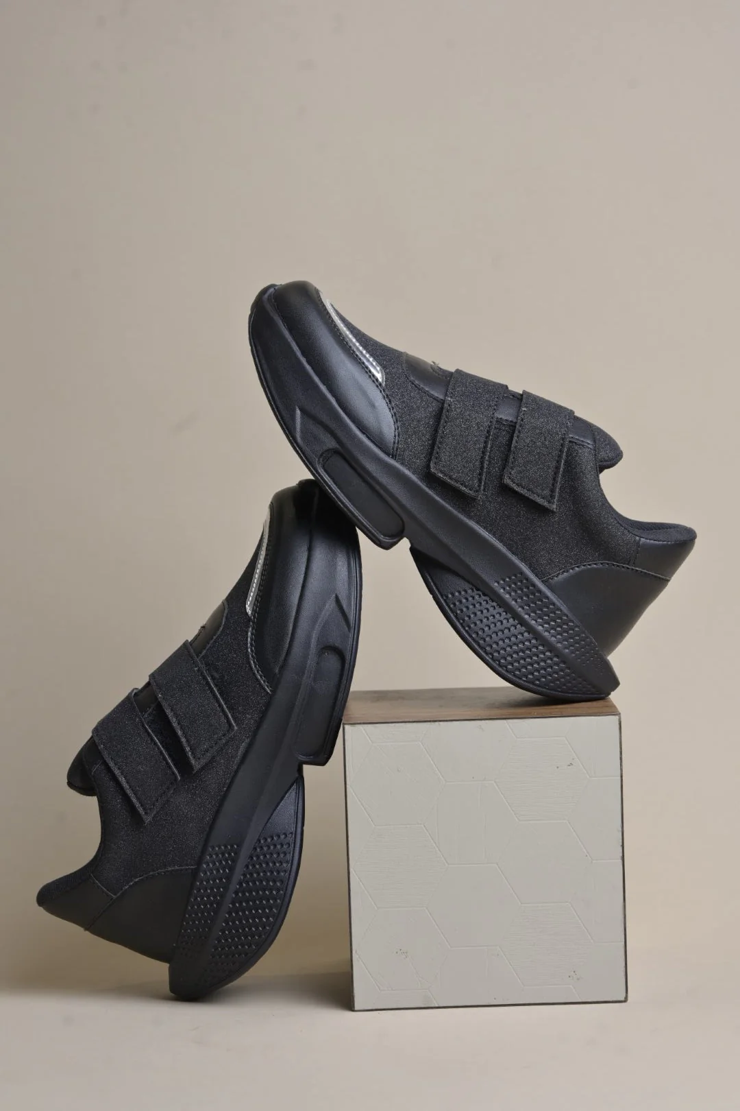 Jm Looks Glitter Strap Velcro Sneakers - Image 5