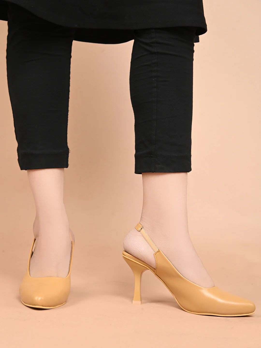 Stylished-Toe Stilettos with Buckle Closure - Image 6