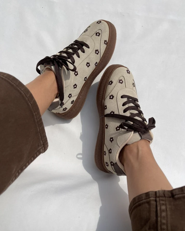 Suede Flower Printed Low-Top Sneakers - Image 2
