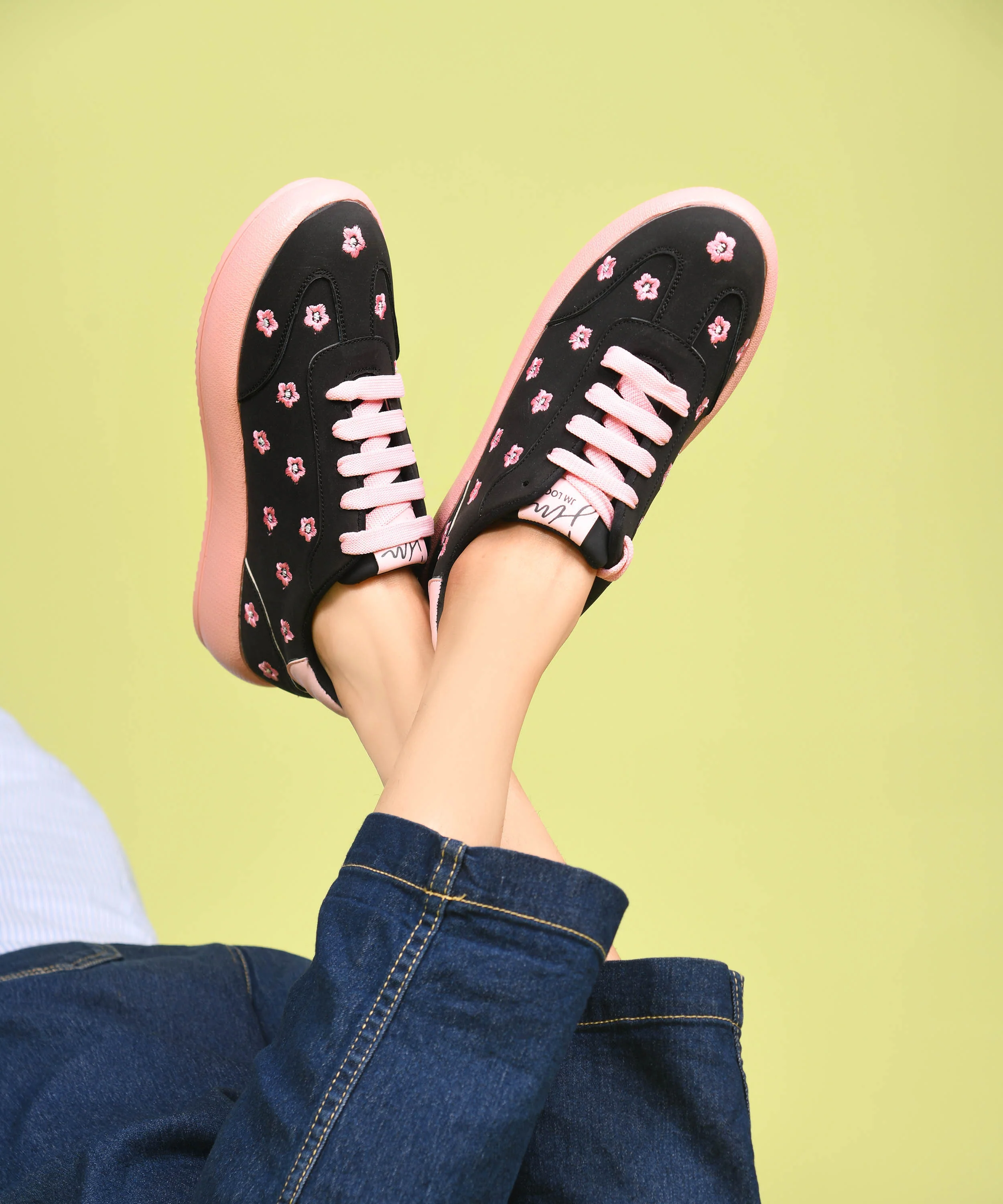 Suede Flower Printed Low-Top Sneakers - Image 6