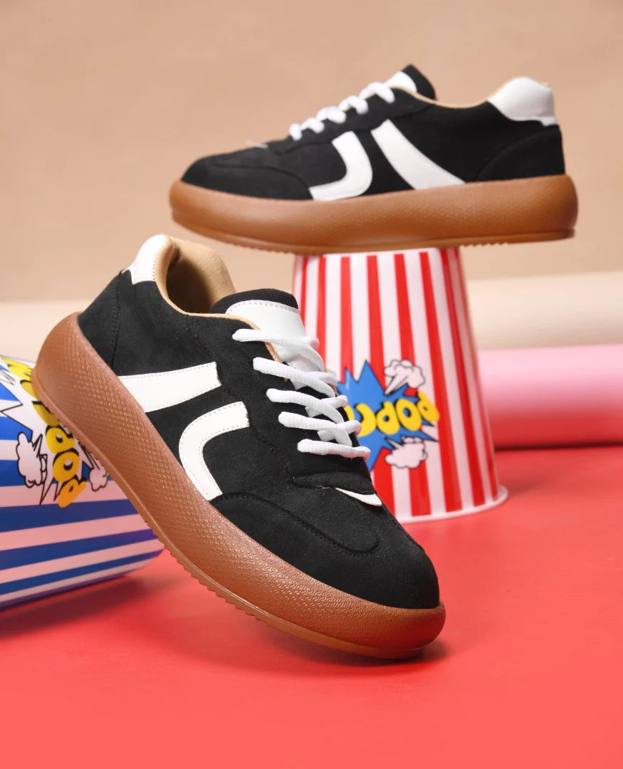 Suede lace up sneakers with cushioned sole - Image 19