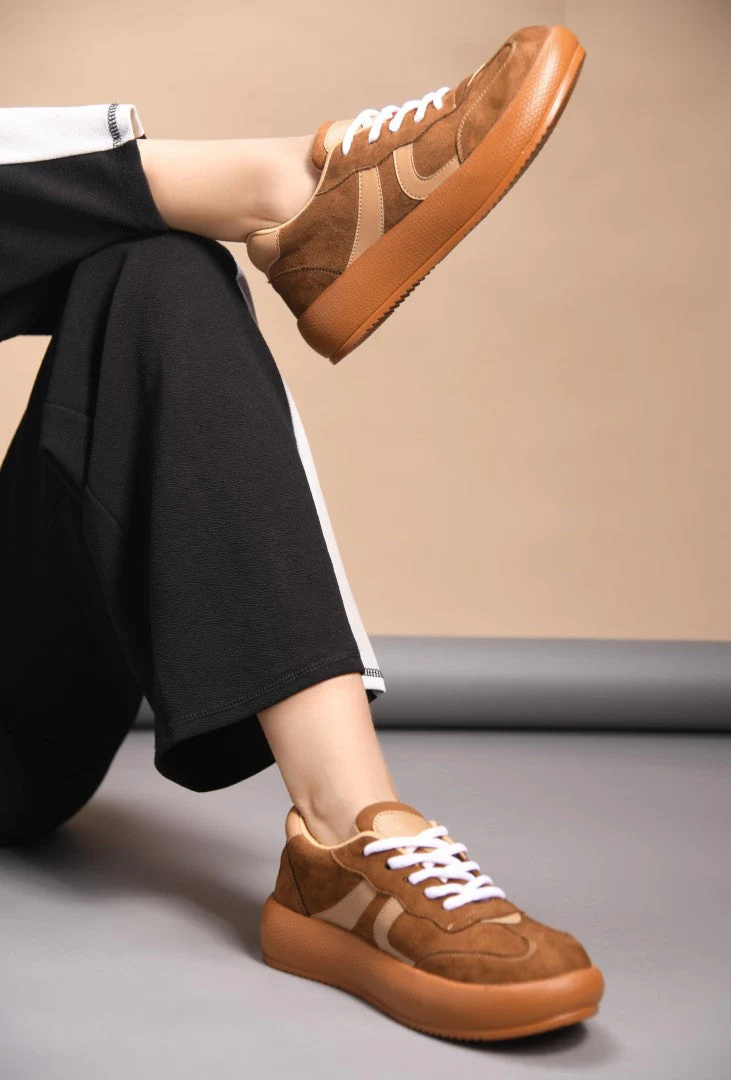 Suede lace up sneakers with cushioned sole - Image 9