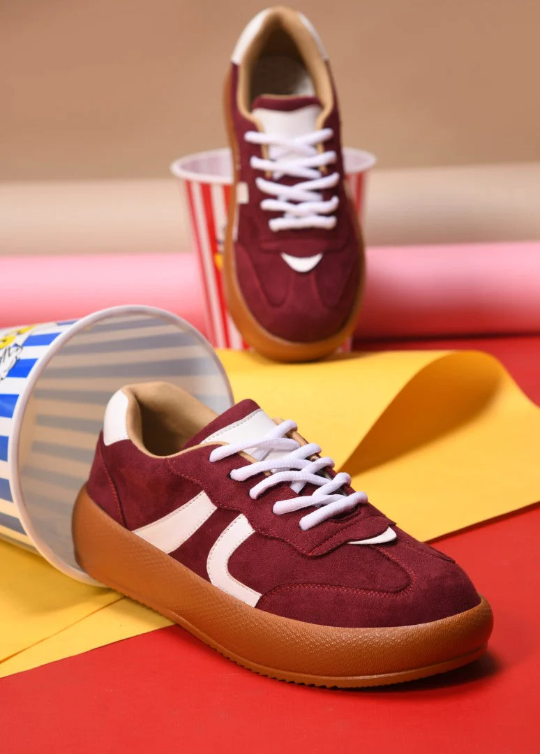 Suede lace up sneakers with cushioned sole - Image 3